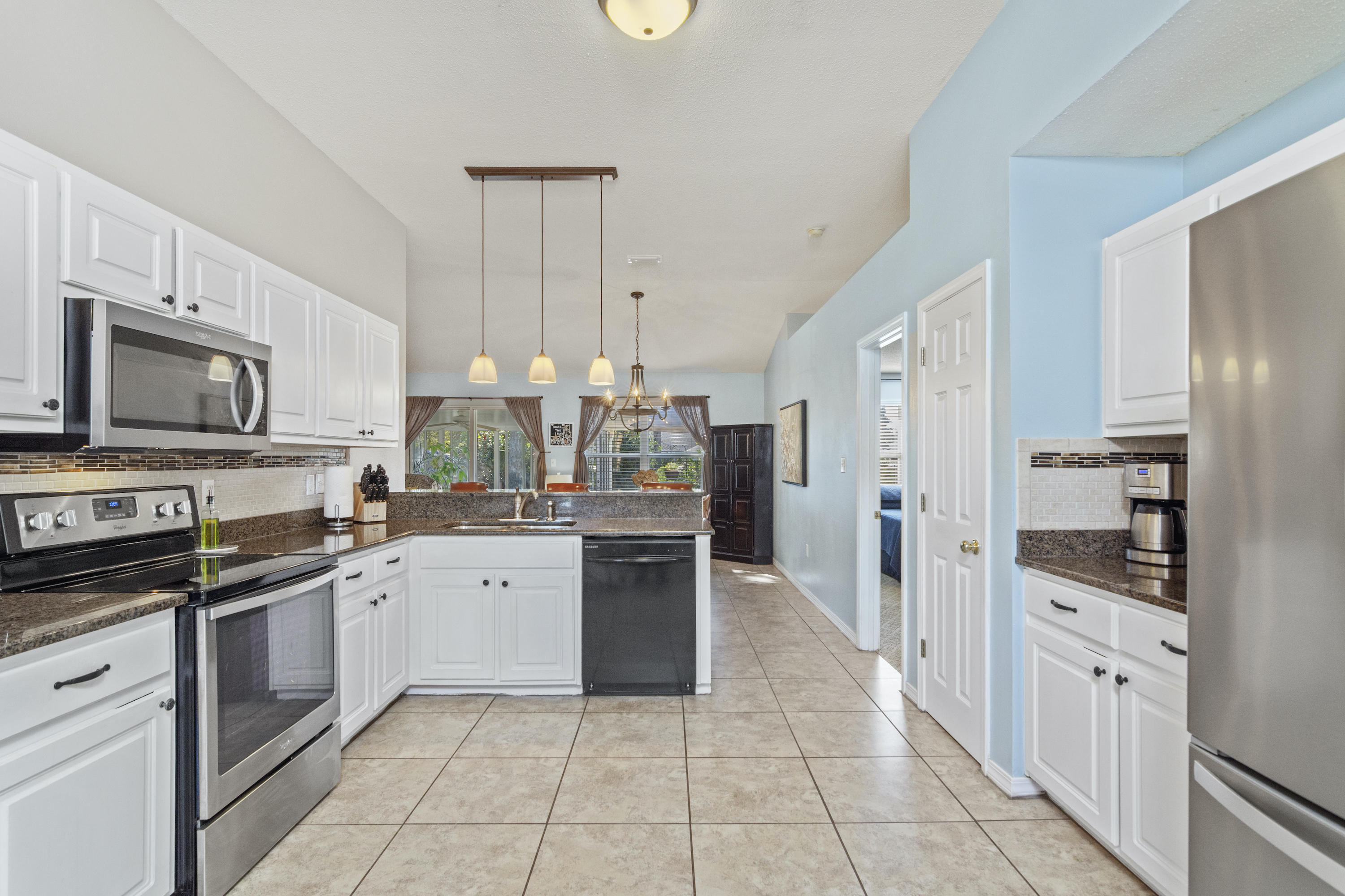 ASHBERRY WOODS - Residential