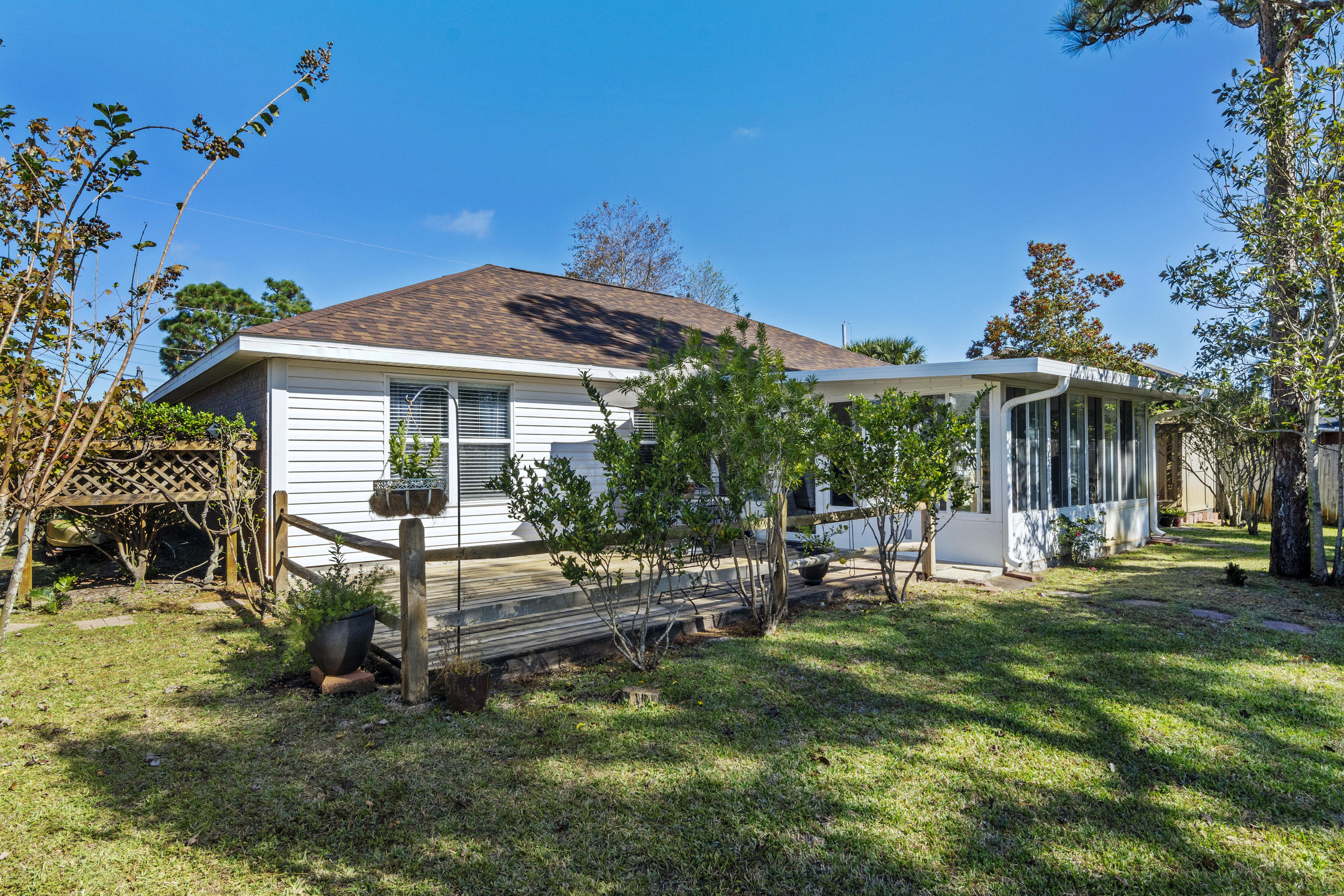 ASHBERRY WOODS - Residential