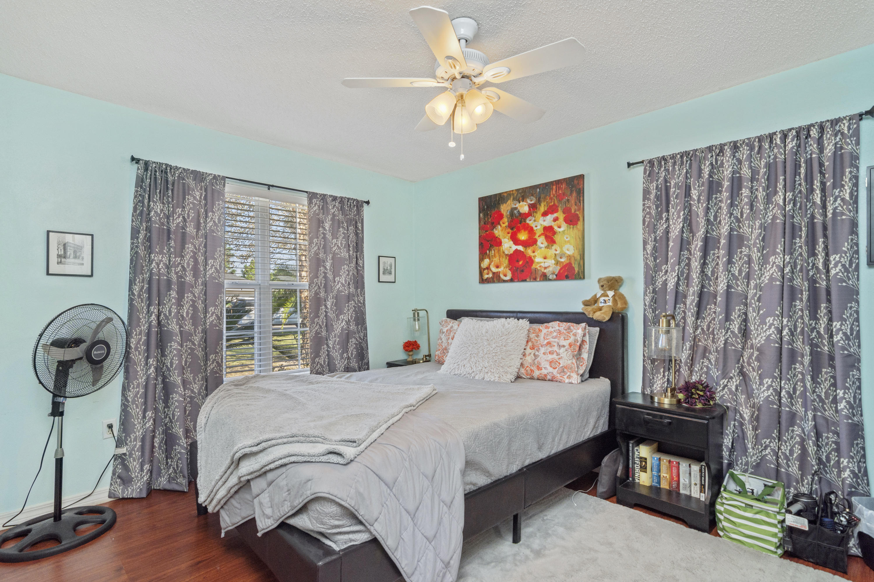 ASHBERRY WOODS - Residential