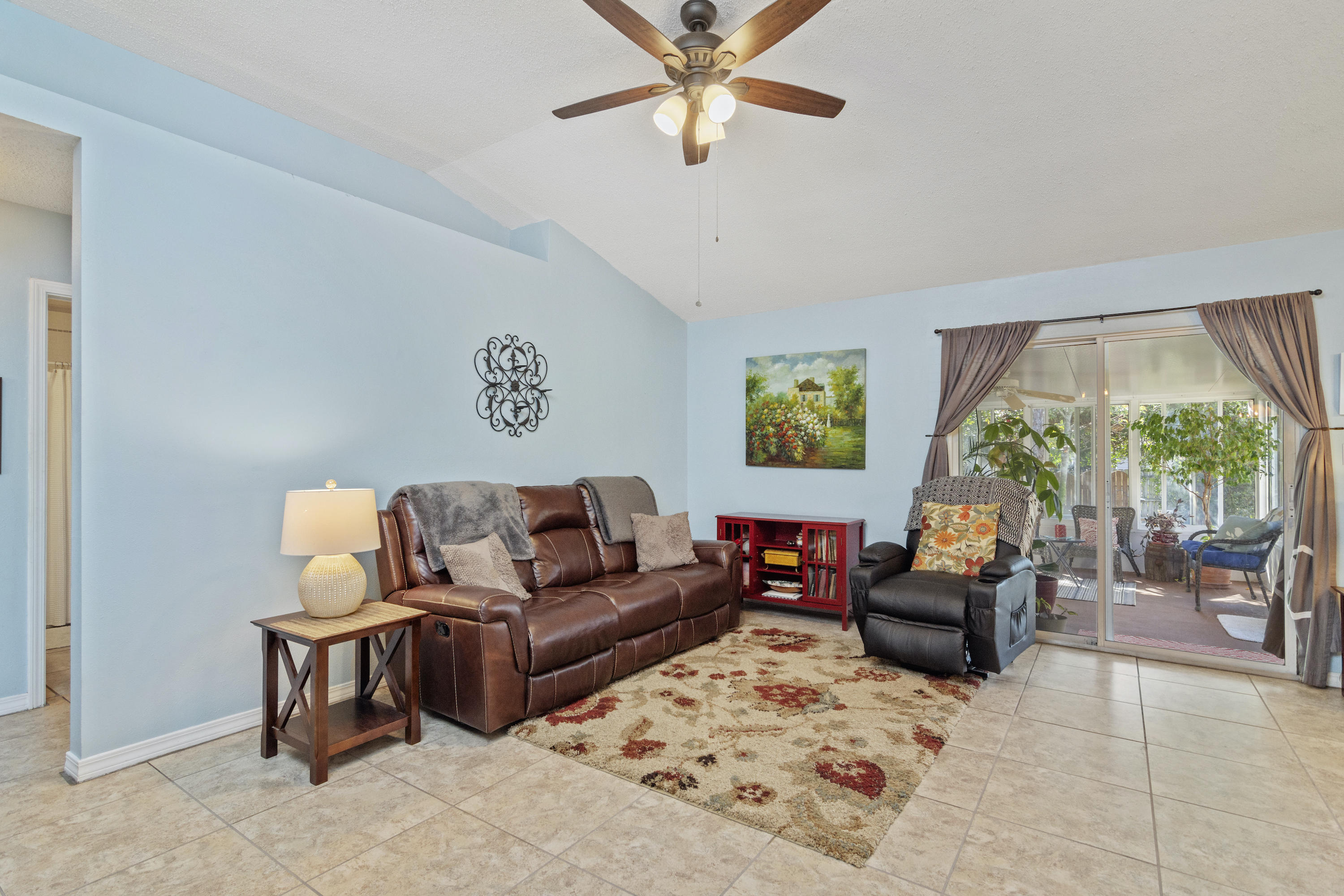 ASHBERRY WOODS - Residential