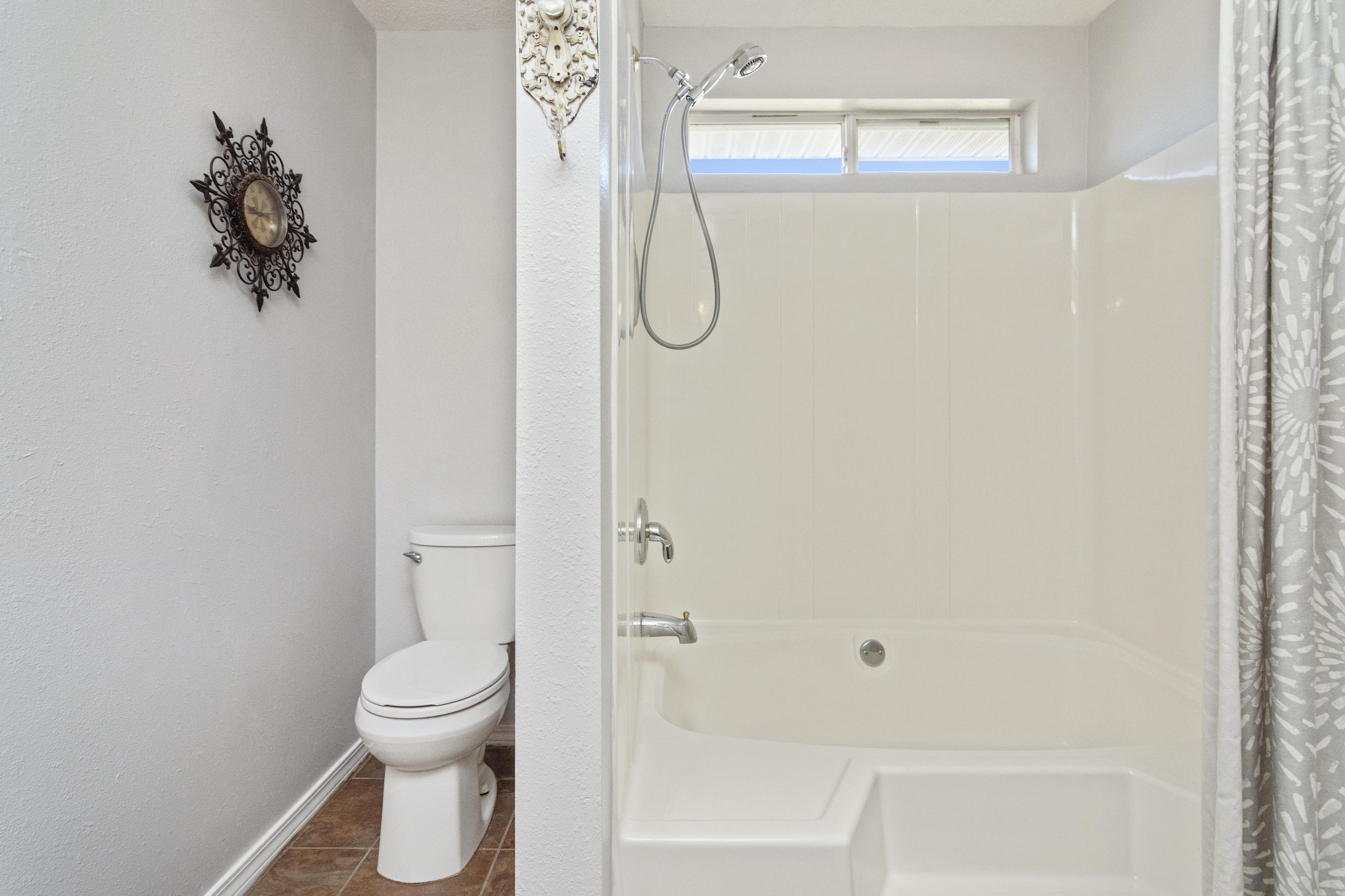 ASHBERRY WOODS - Residential