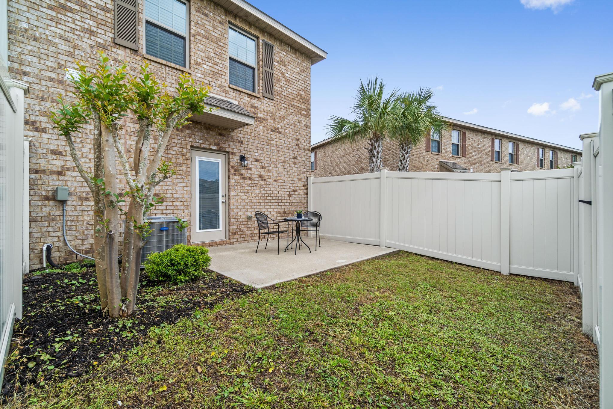 RESERVE POINTE - Residential