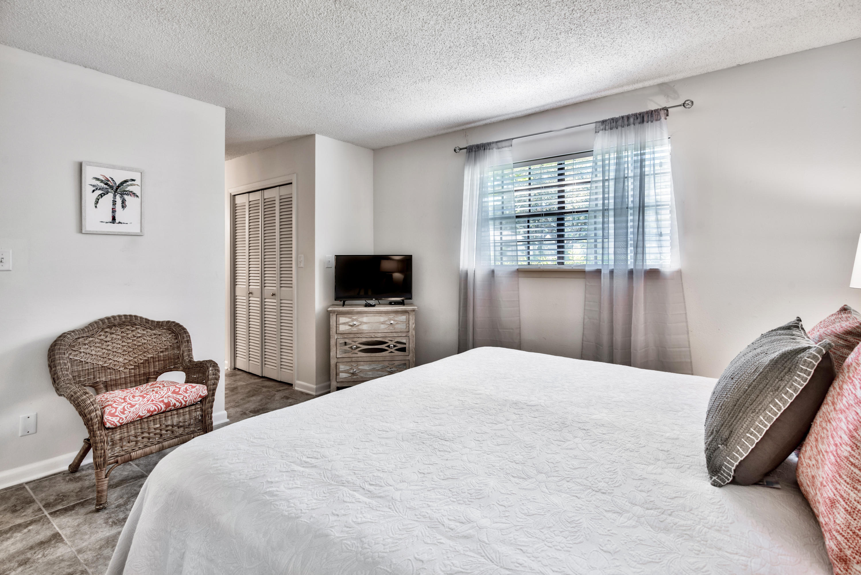 SEASCAPE CONDO GARDEN VILLA - Residential