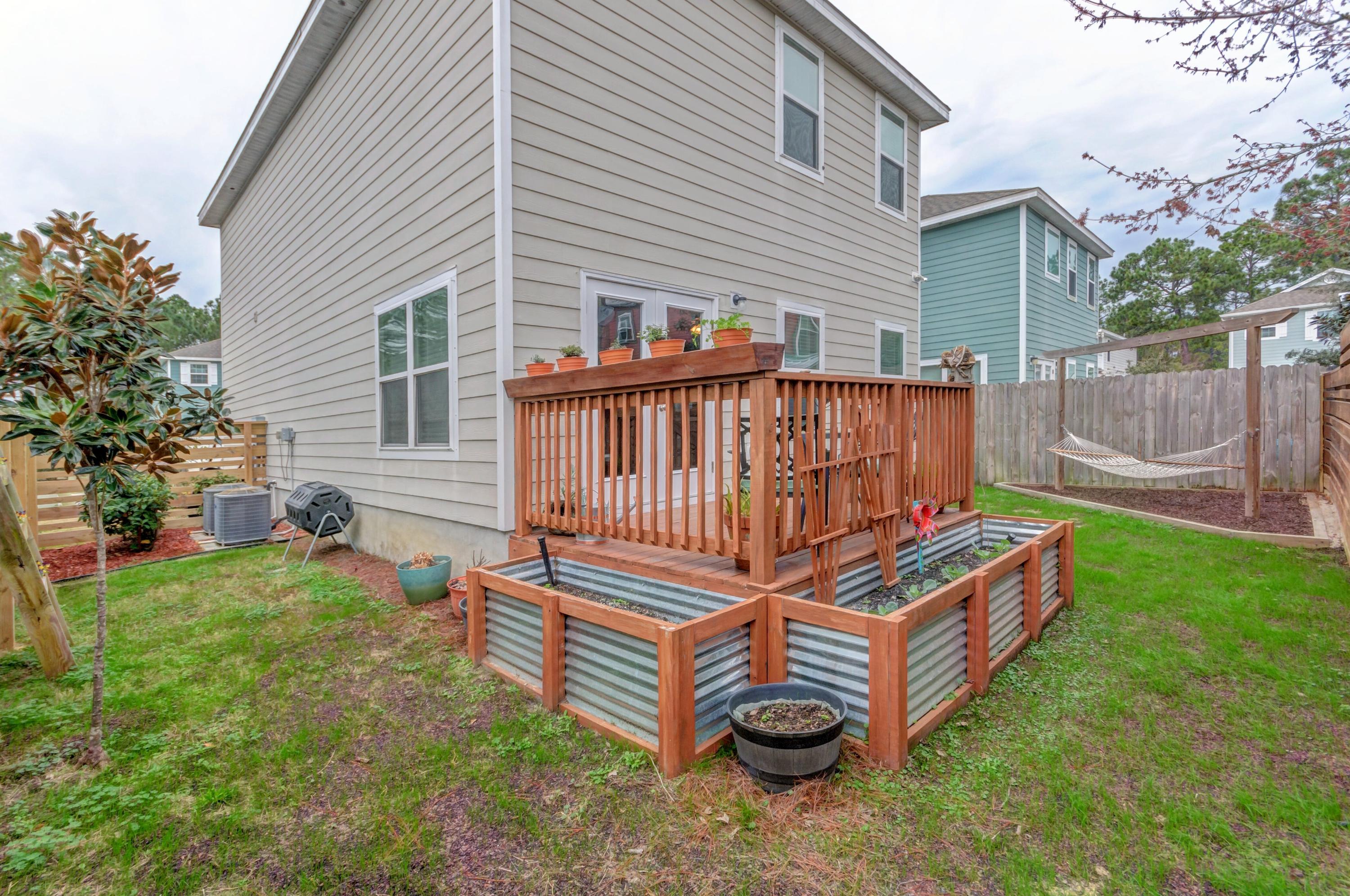 Mosaic Oaks - Residential