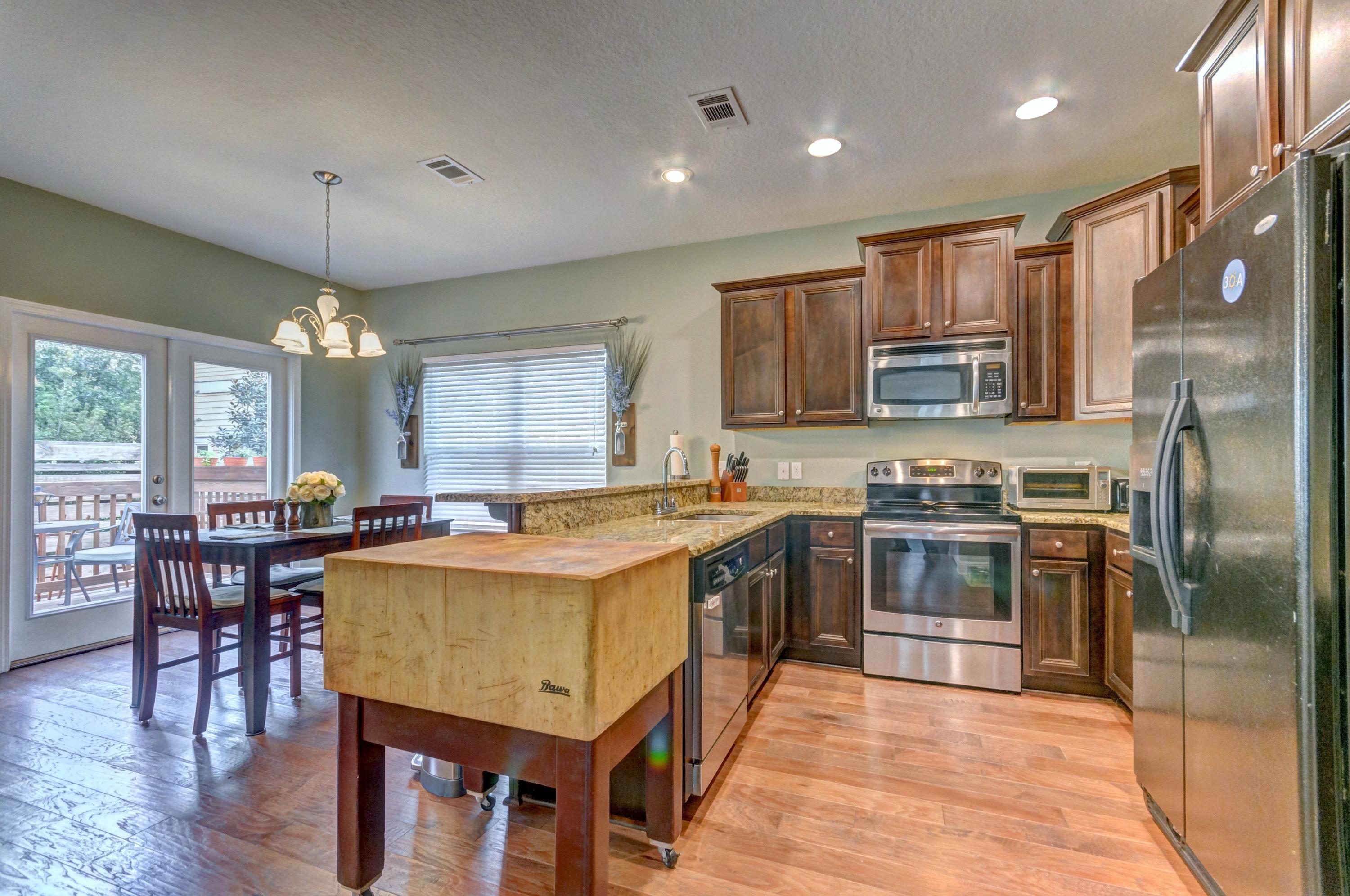 Mosaic Oaks - Residential