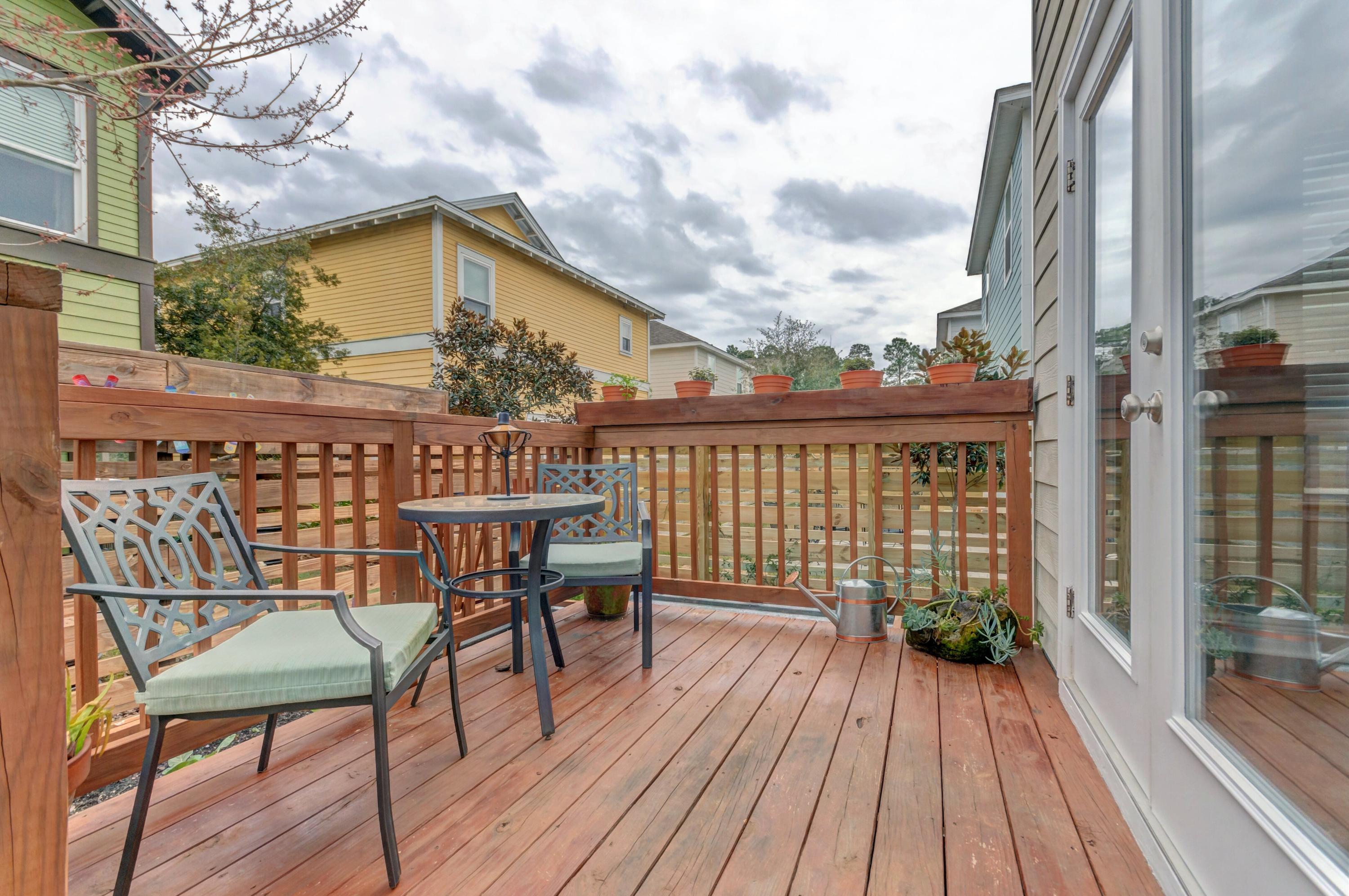 Mosaic Oaks - Residential