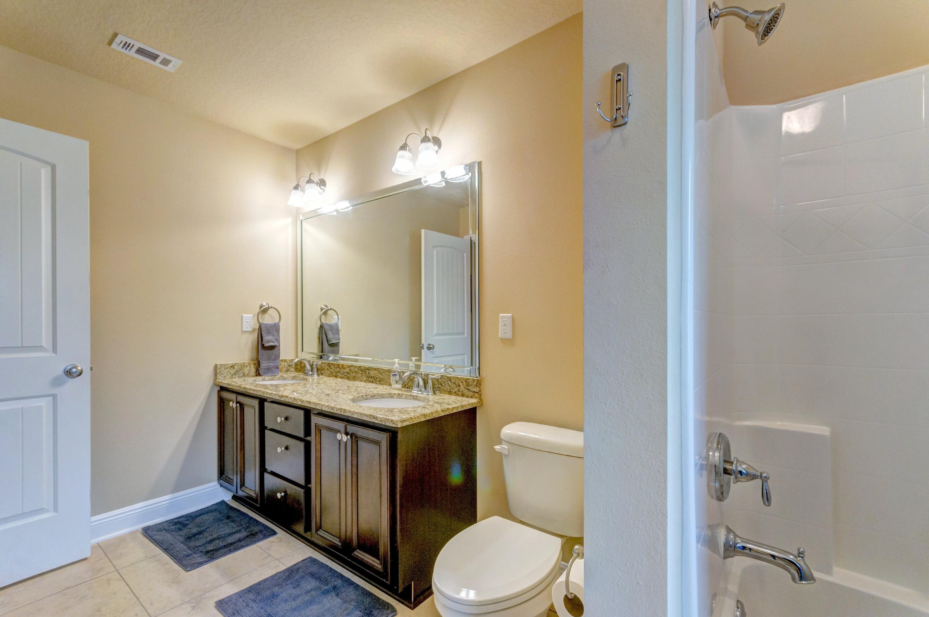 Mosaic Oaks - Residential