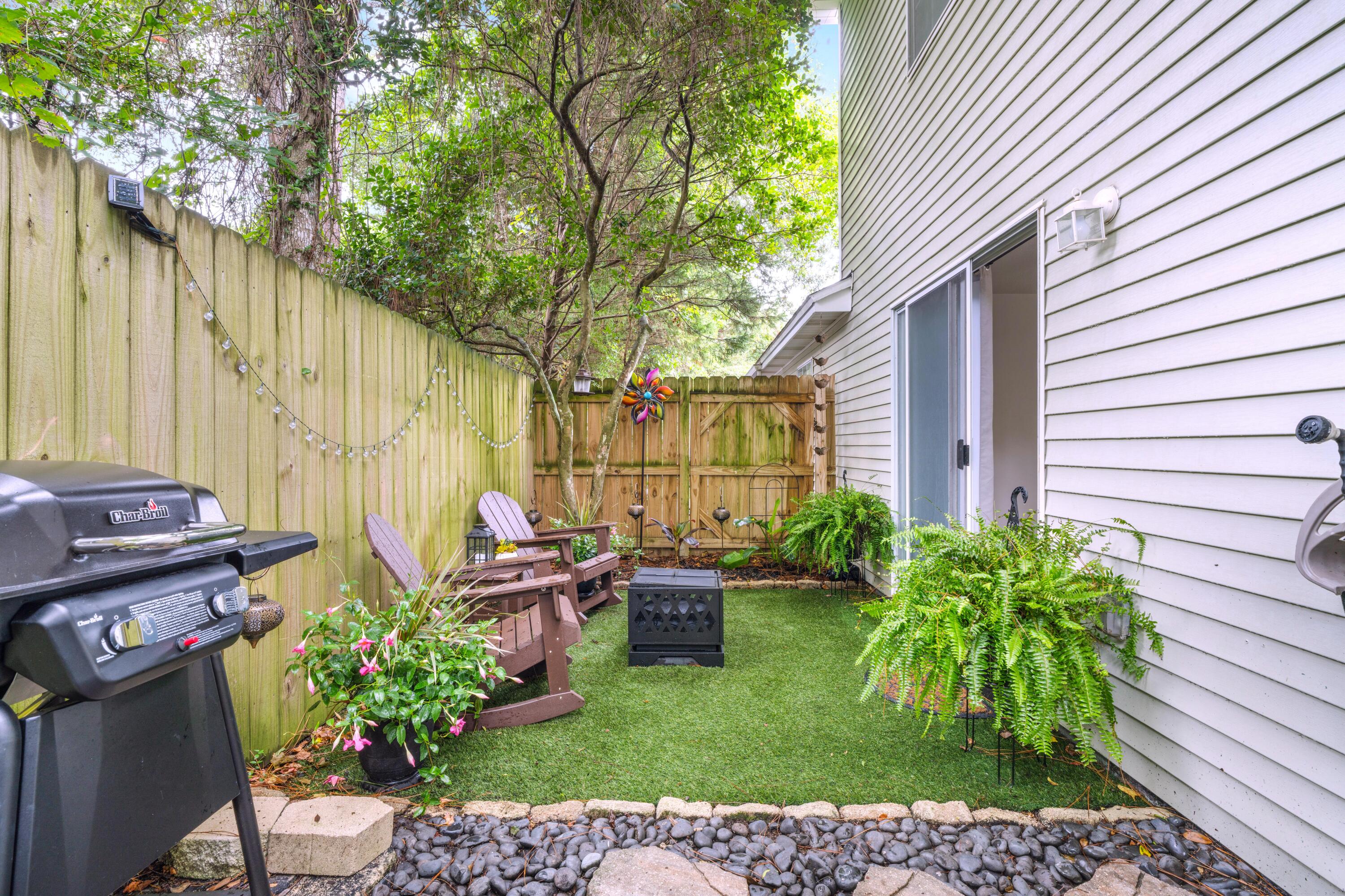 EMERALD GARDENS - Residential