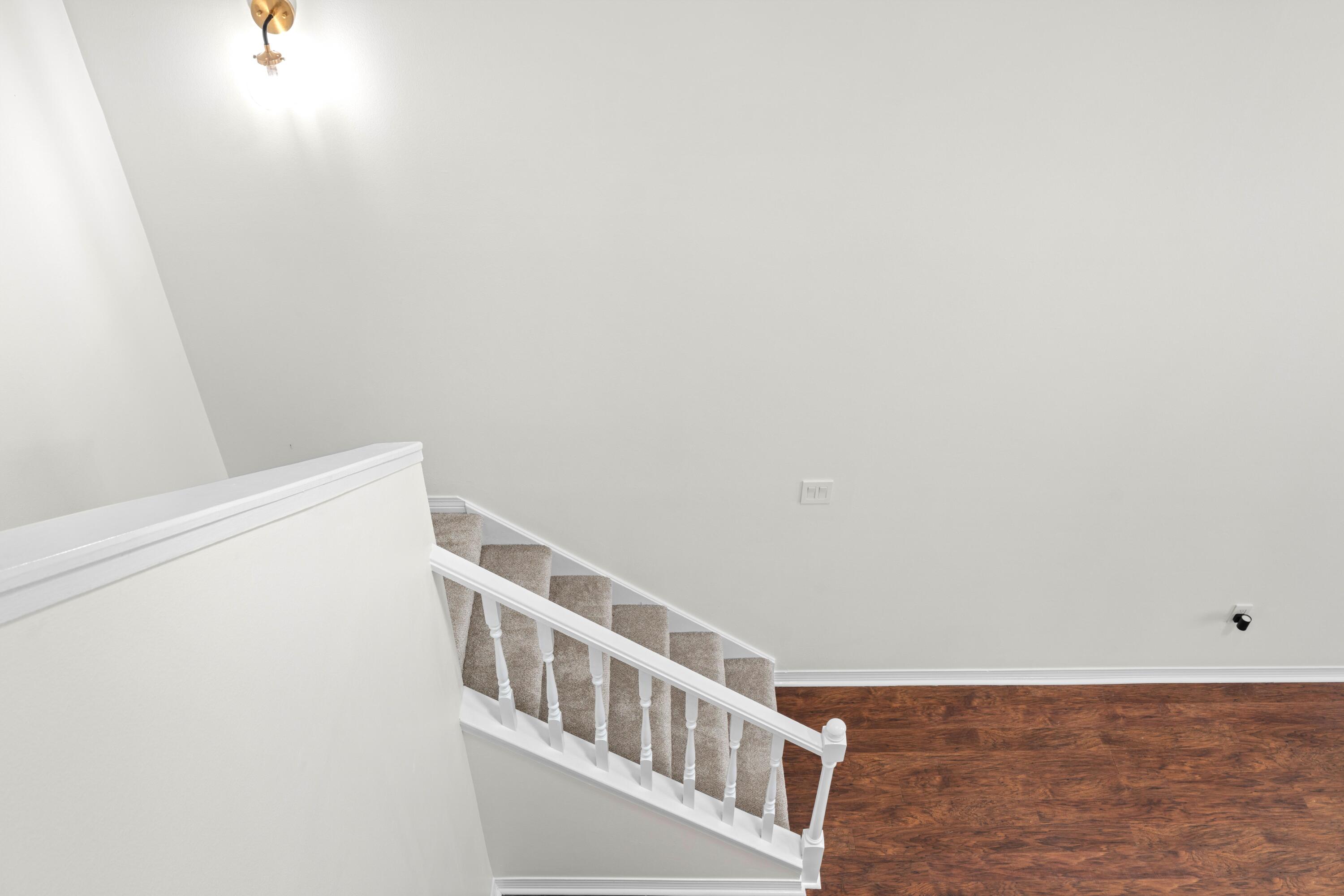 EMERALD GARDENS - Residential