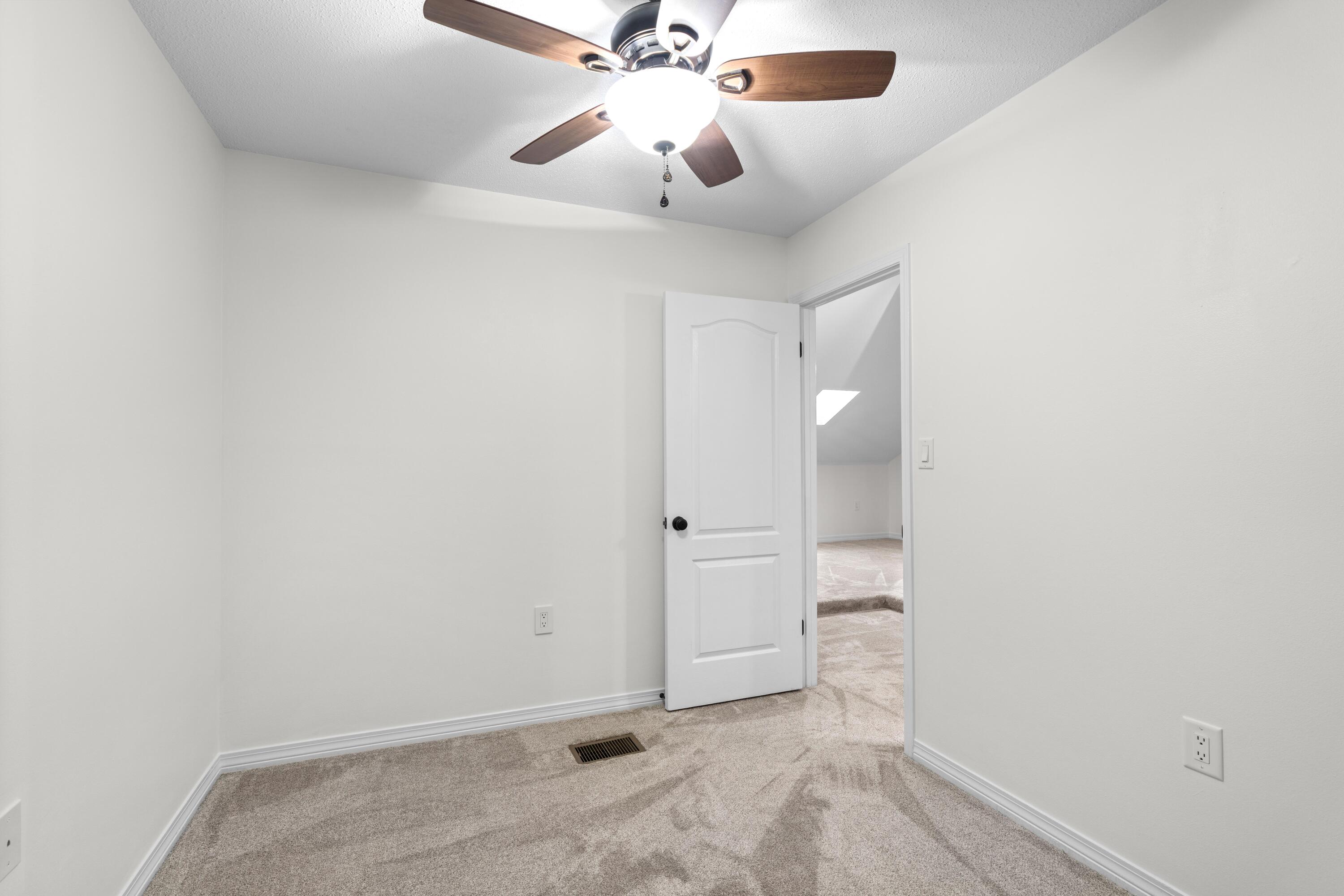 EMERALD GARDENS - Residential