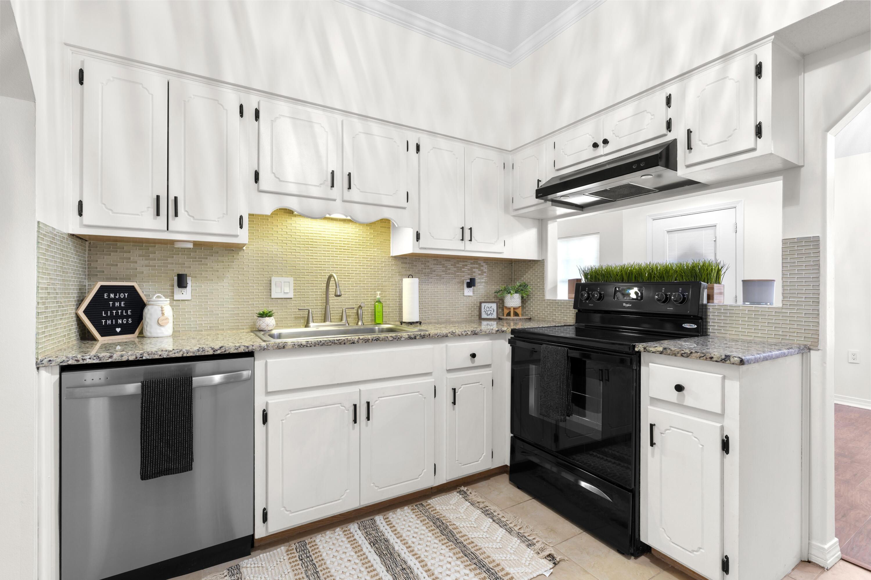 EMERALD GARDENS - Residential