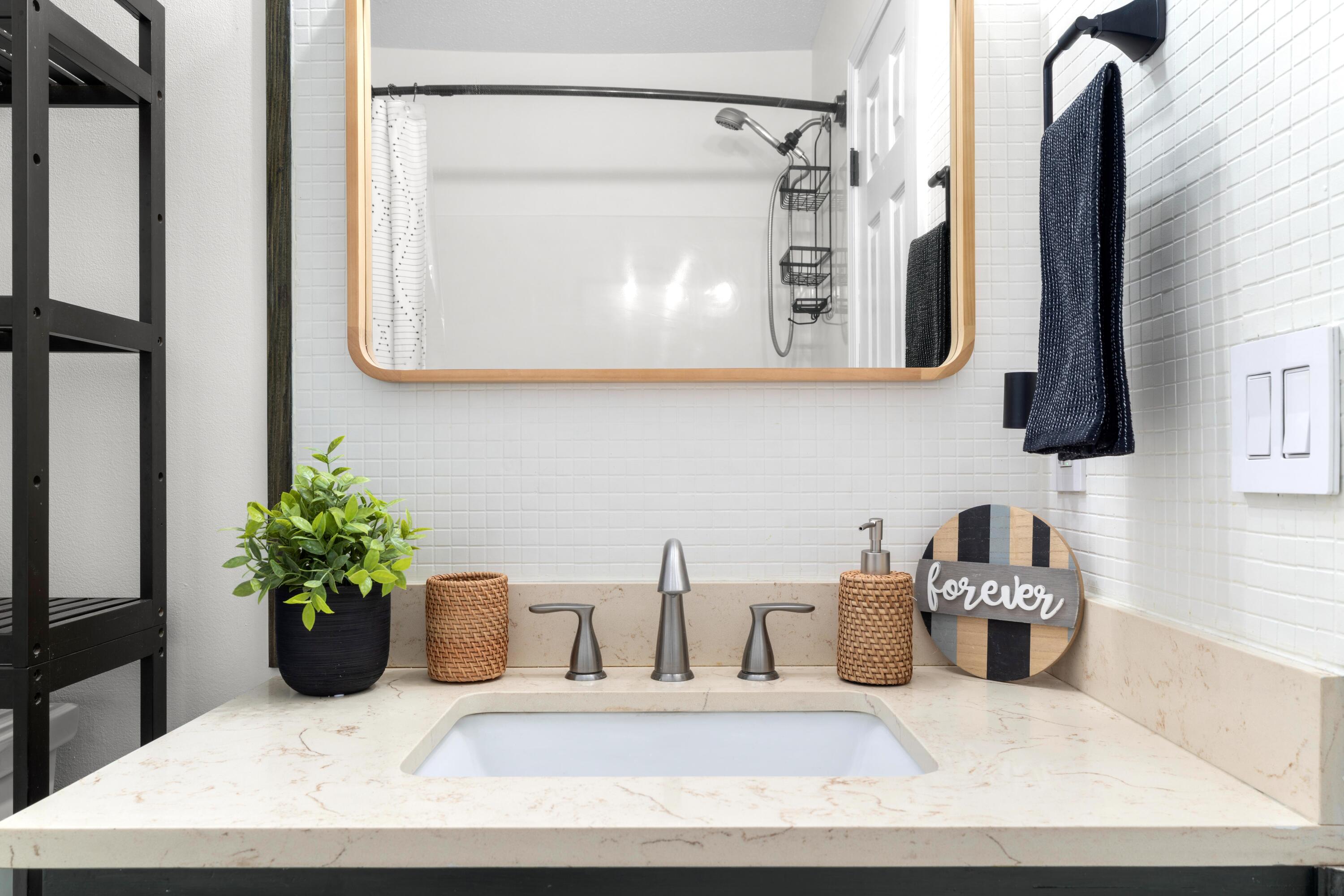 EMERALD GARDENS - Residential