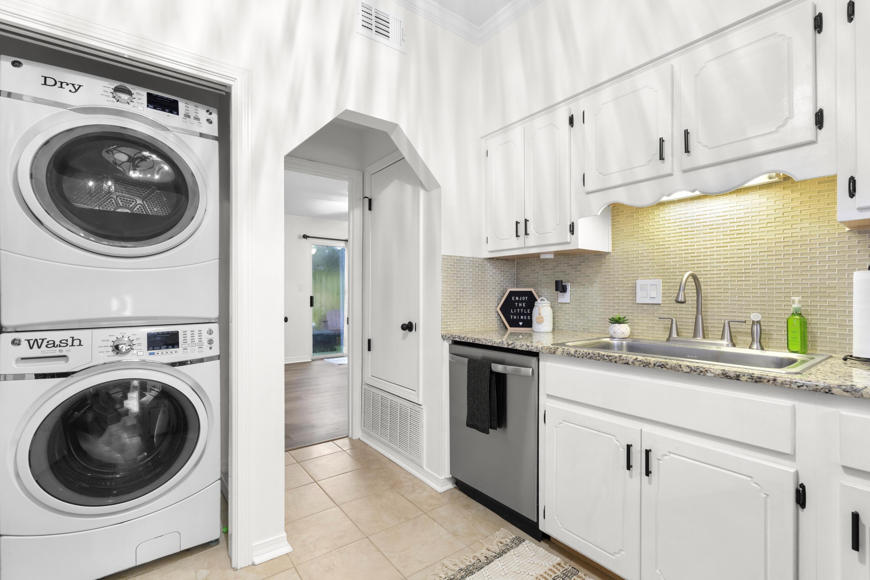 EMERALD GARDENS - Residential