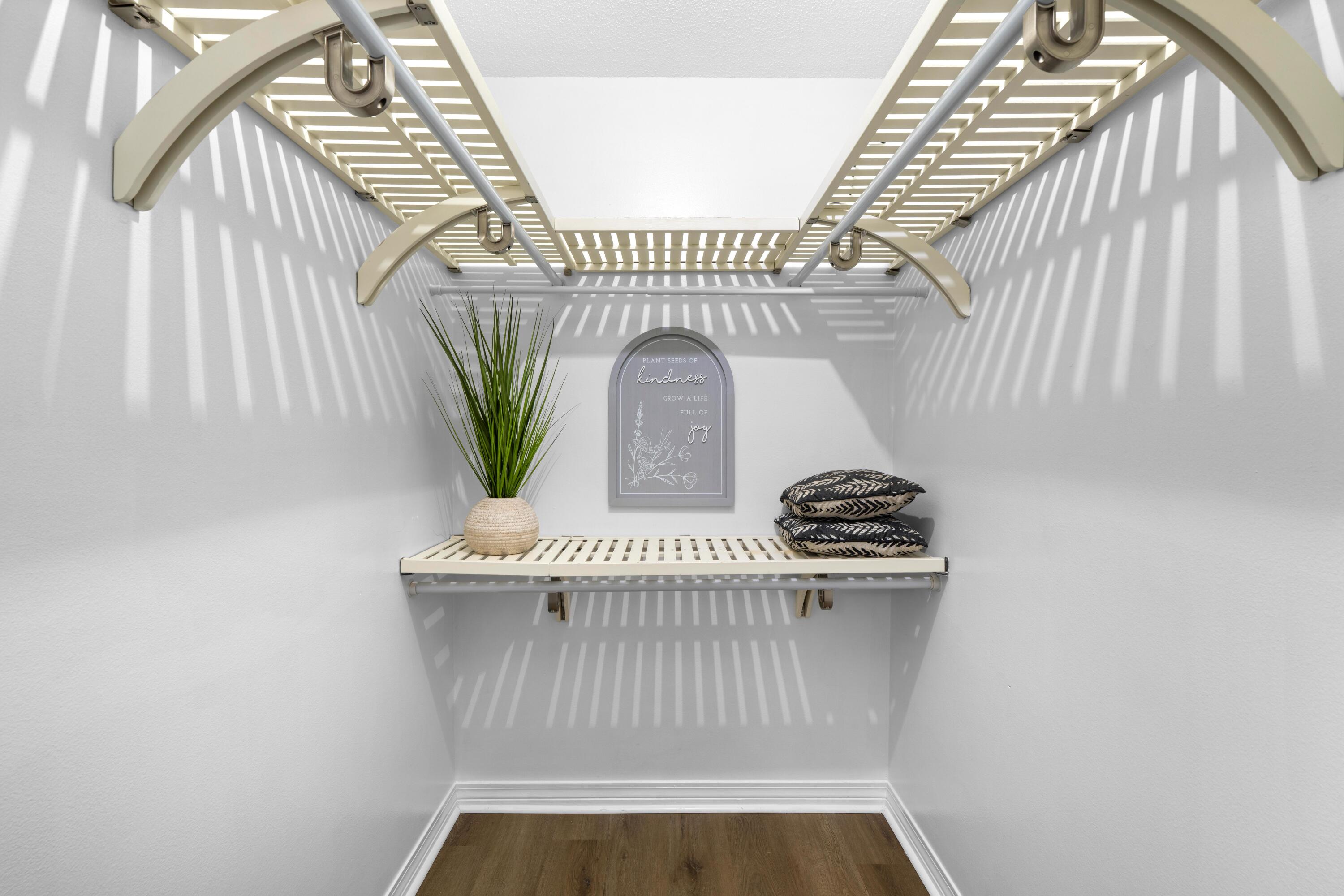 EMERALD GARDENS - Residential