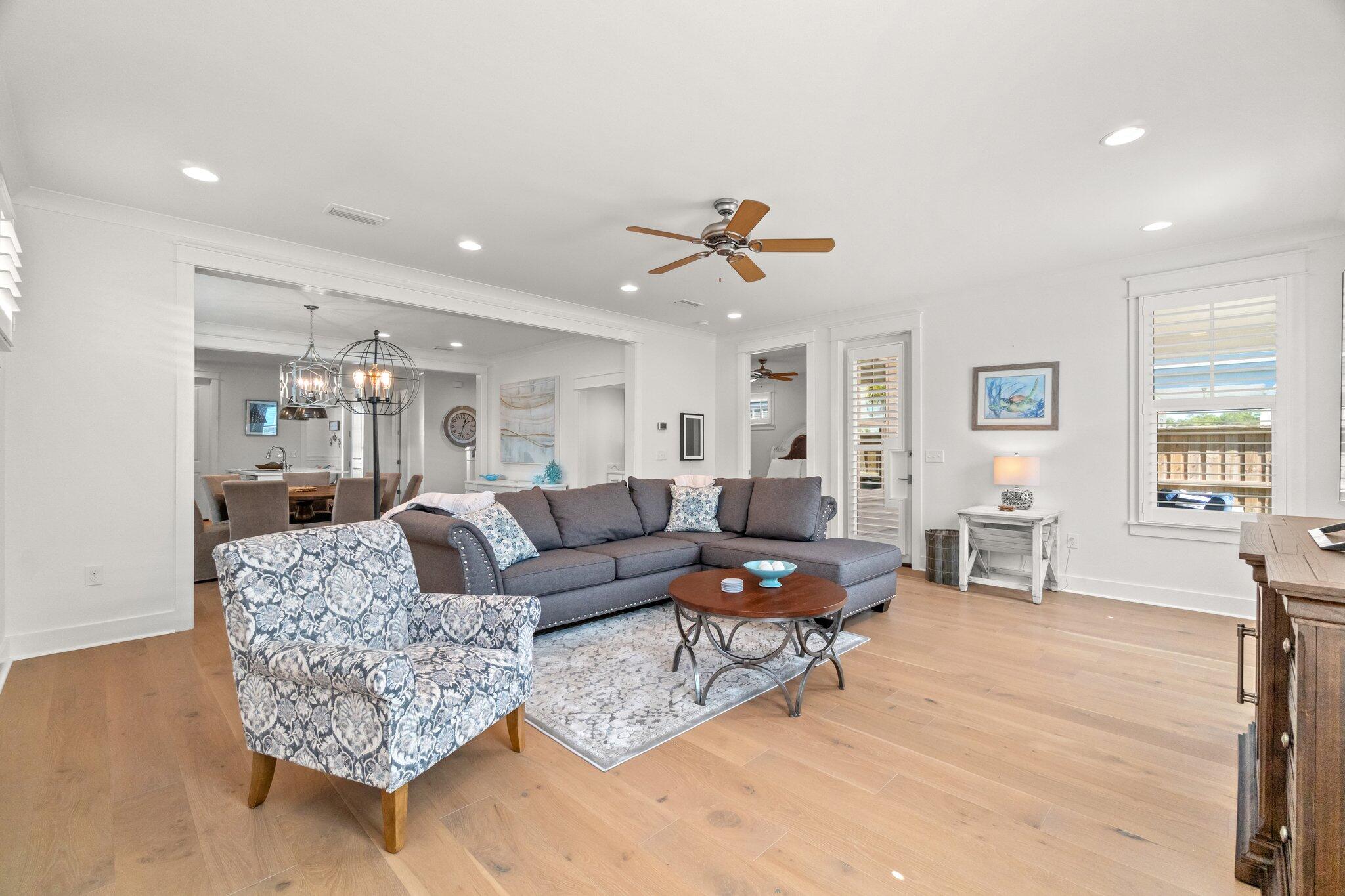 FRANGISTA BEACH 2ND ADDN - Residential