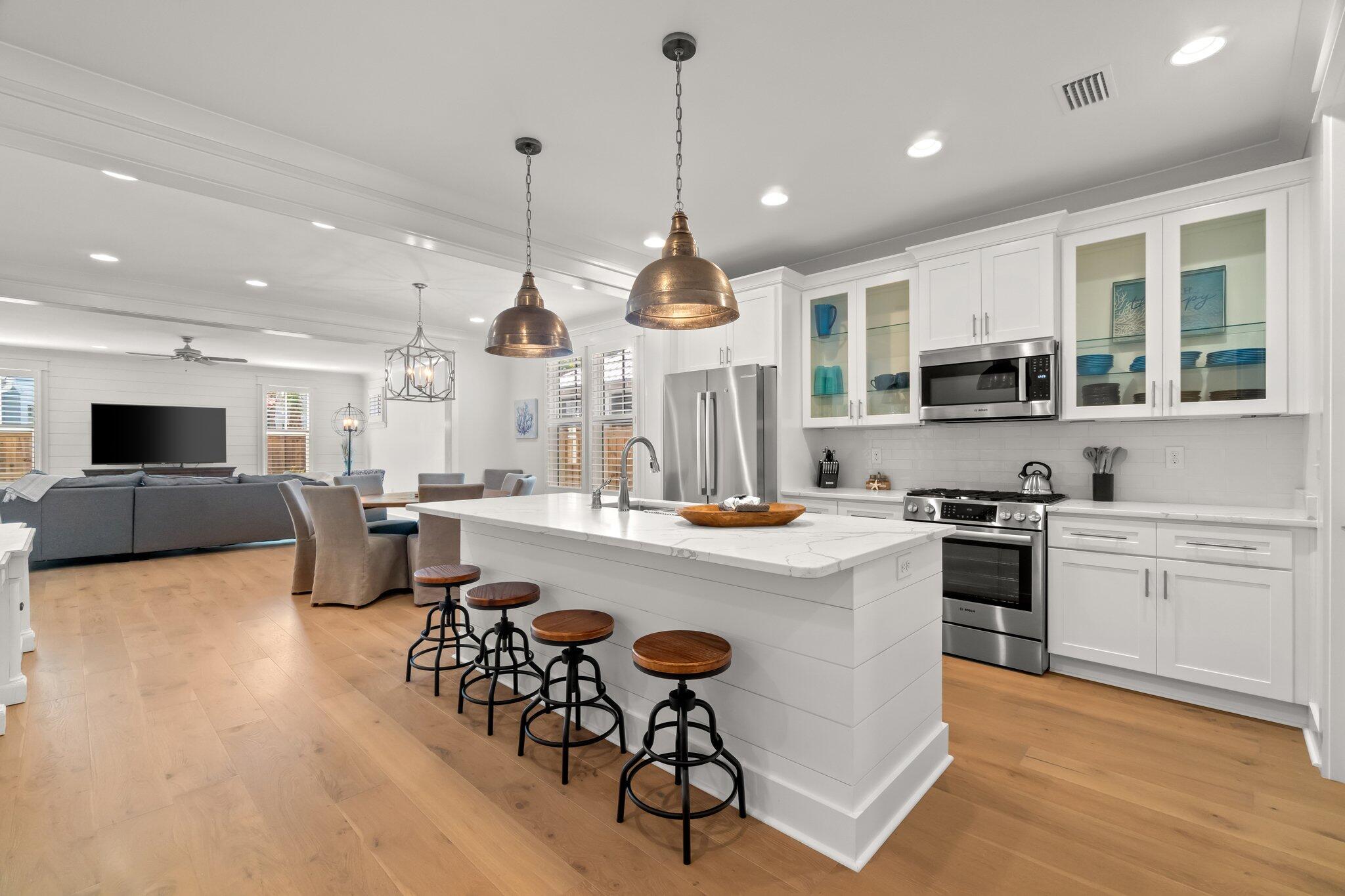 FRANGISTA BEACH 2ND ADDN - Residential