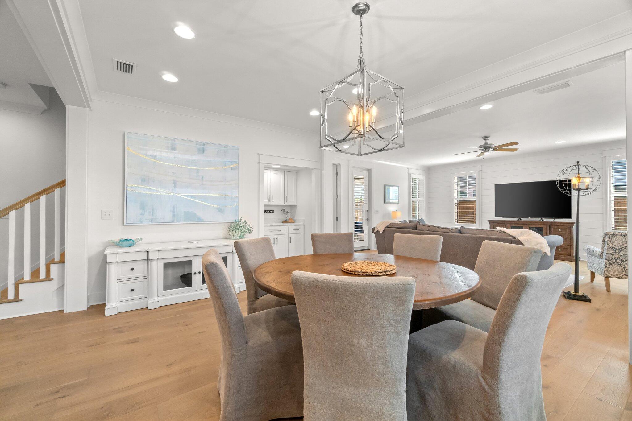 FRANGISTA BEACH 2ND ADDN - Residential