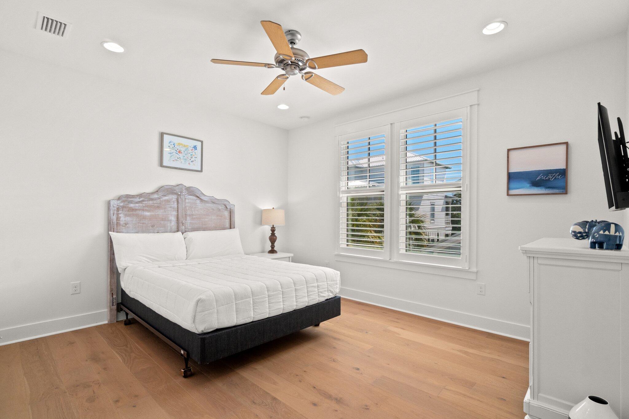 FRANGISTA BEACH 2ND ADDN - Residential