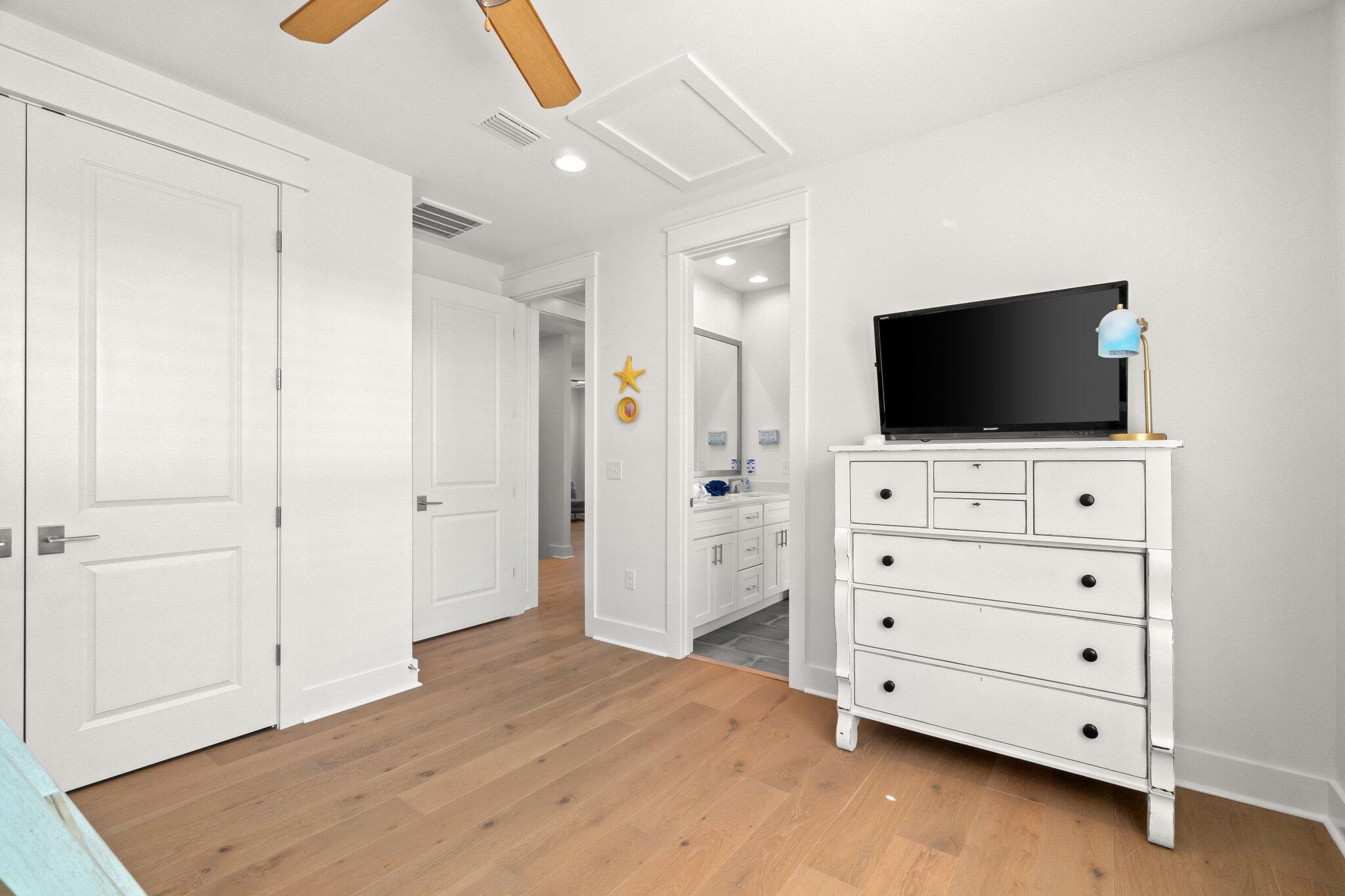 FRANGISTA BEACH 2ND ADDN - Residential