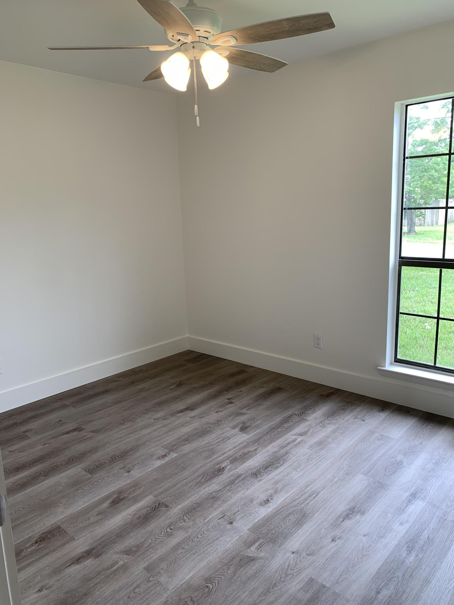 PINE MEADOWS 2ND ADDN - Residential Lease