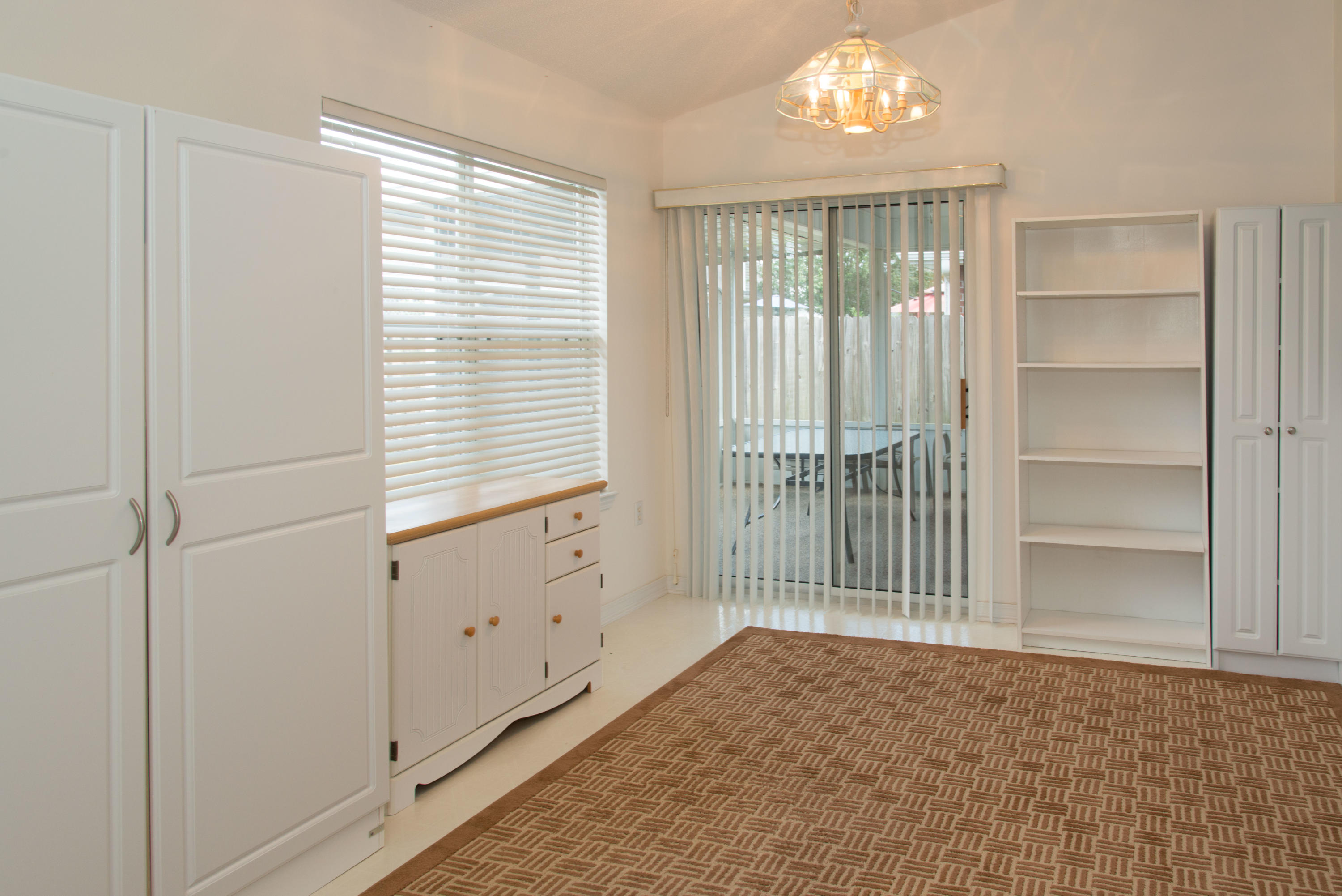 EMERALD VILLAGE S/D - Residential Lease