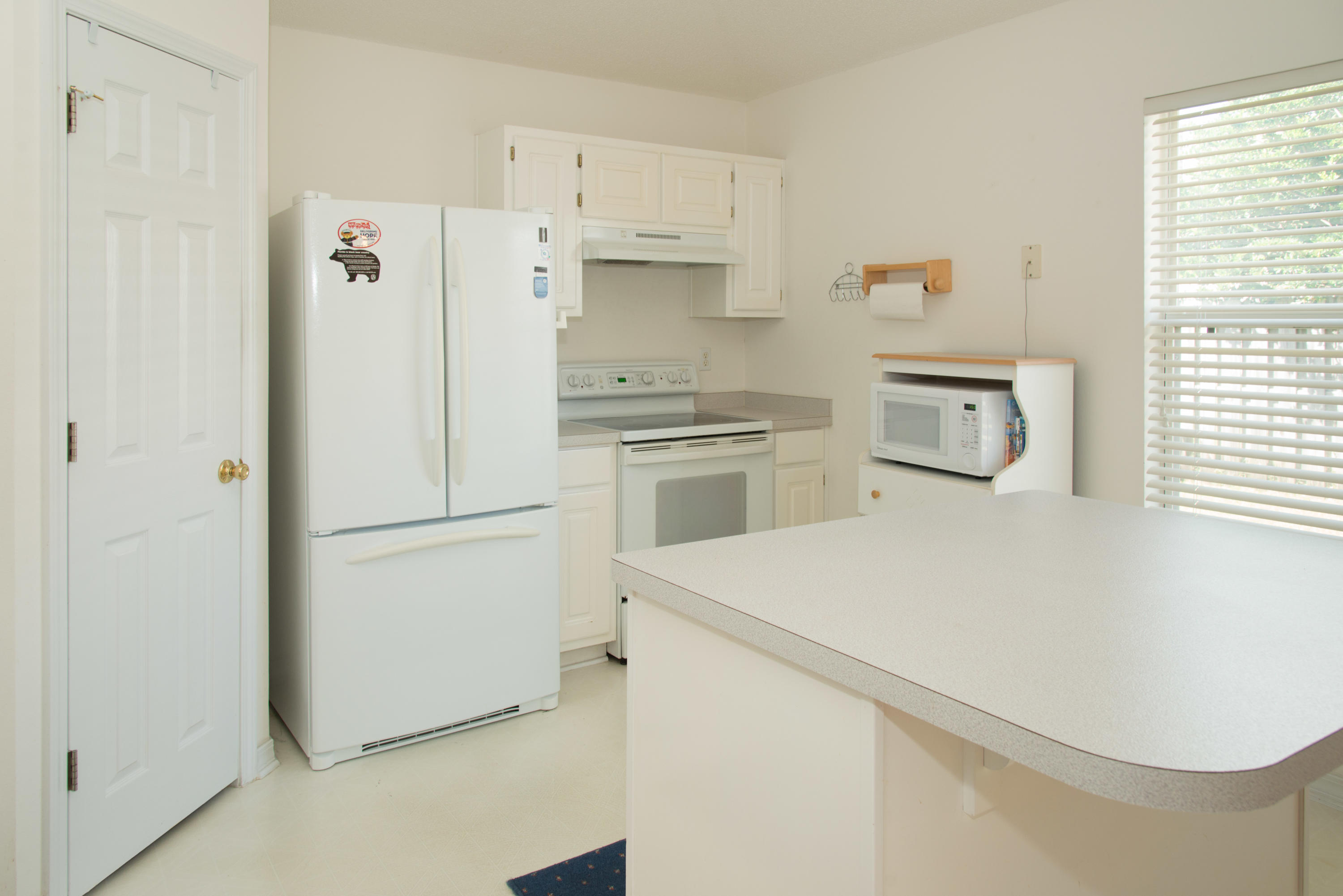 EMERALD VILLAGE S/D - Residential Lease