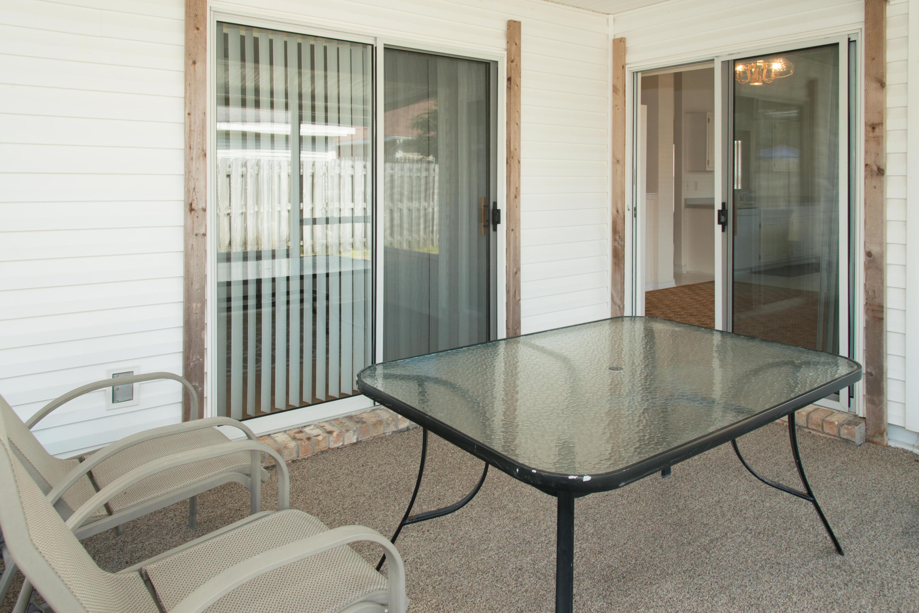 EMERALD VILLAGE S/D - Residential Lease