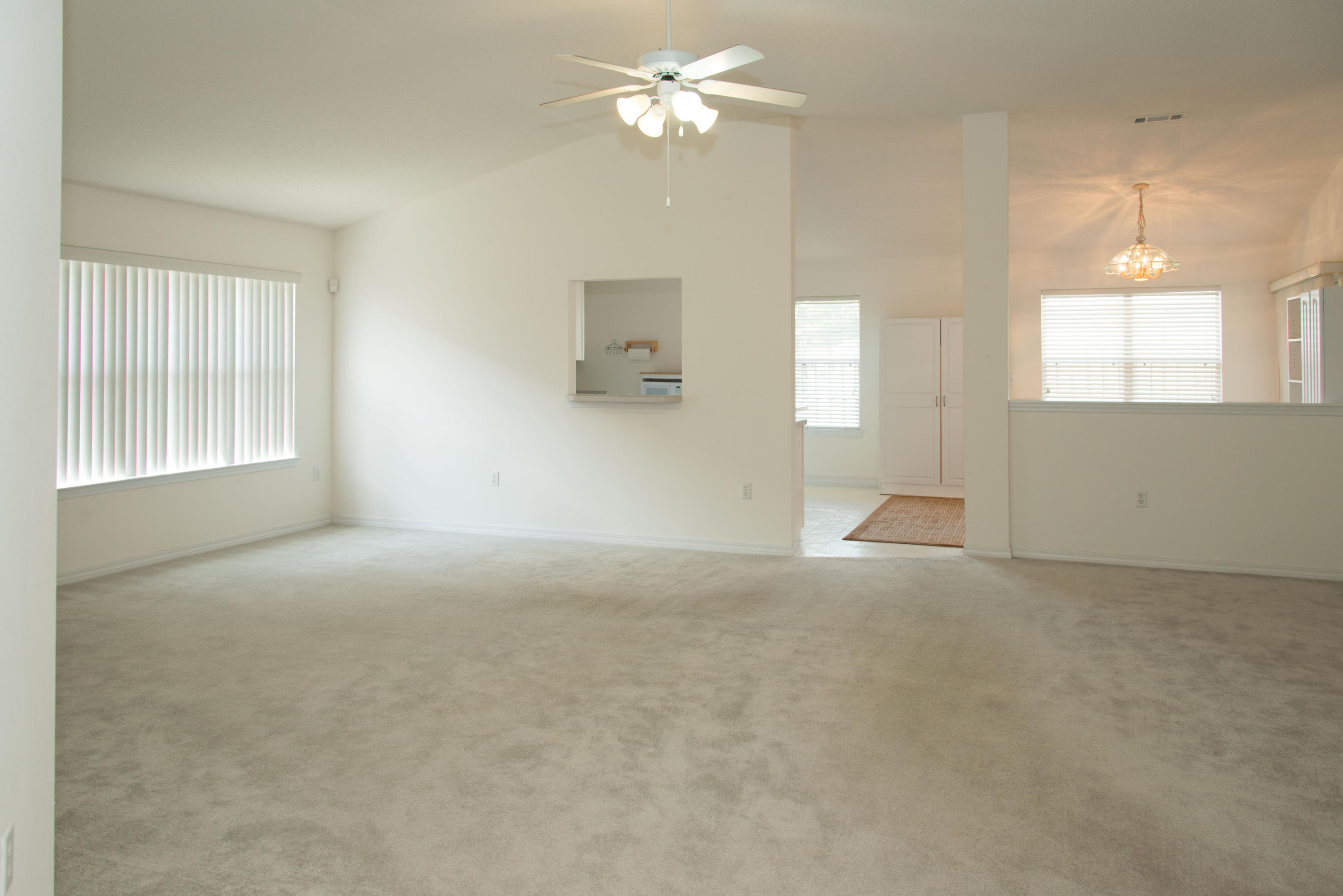 EMERALD VILLAGE S/D - Residential Lease