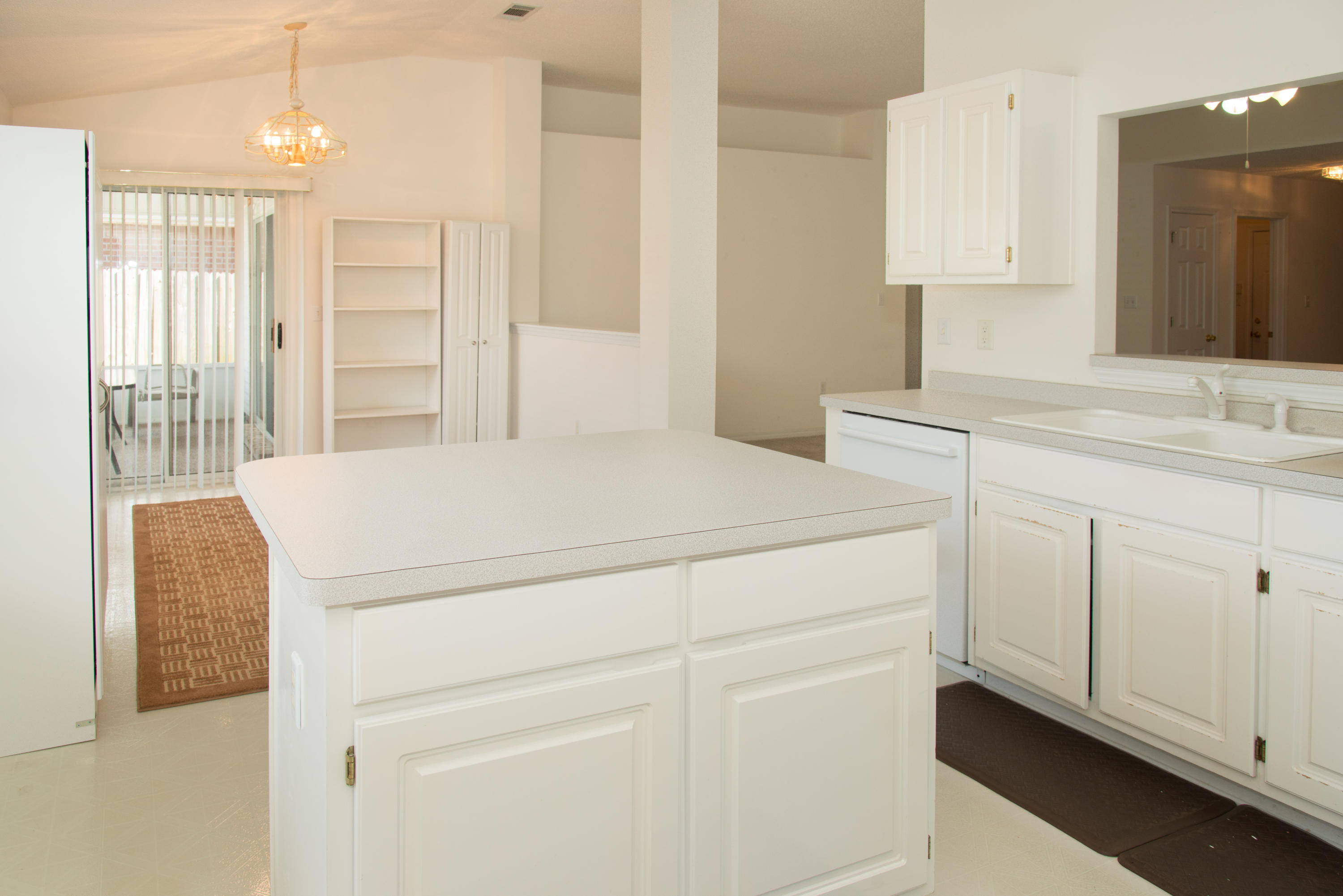 EMERALD VILLAGE S/D - Residential Lease