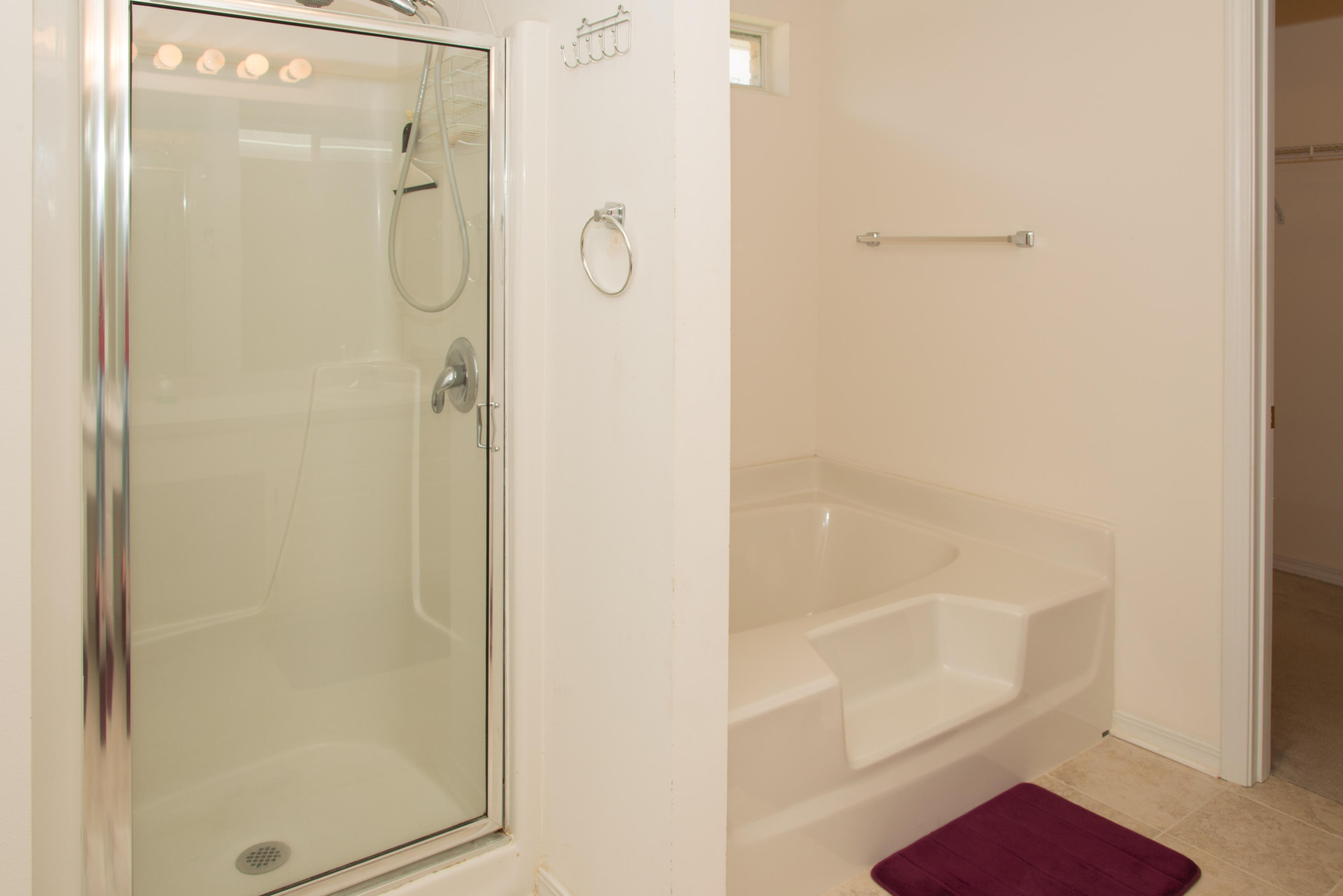 EMERALD VILLAGE S/D - Residential Lease