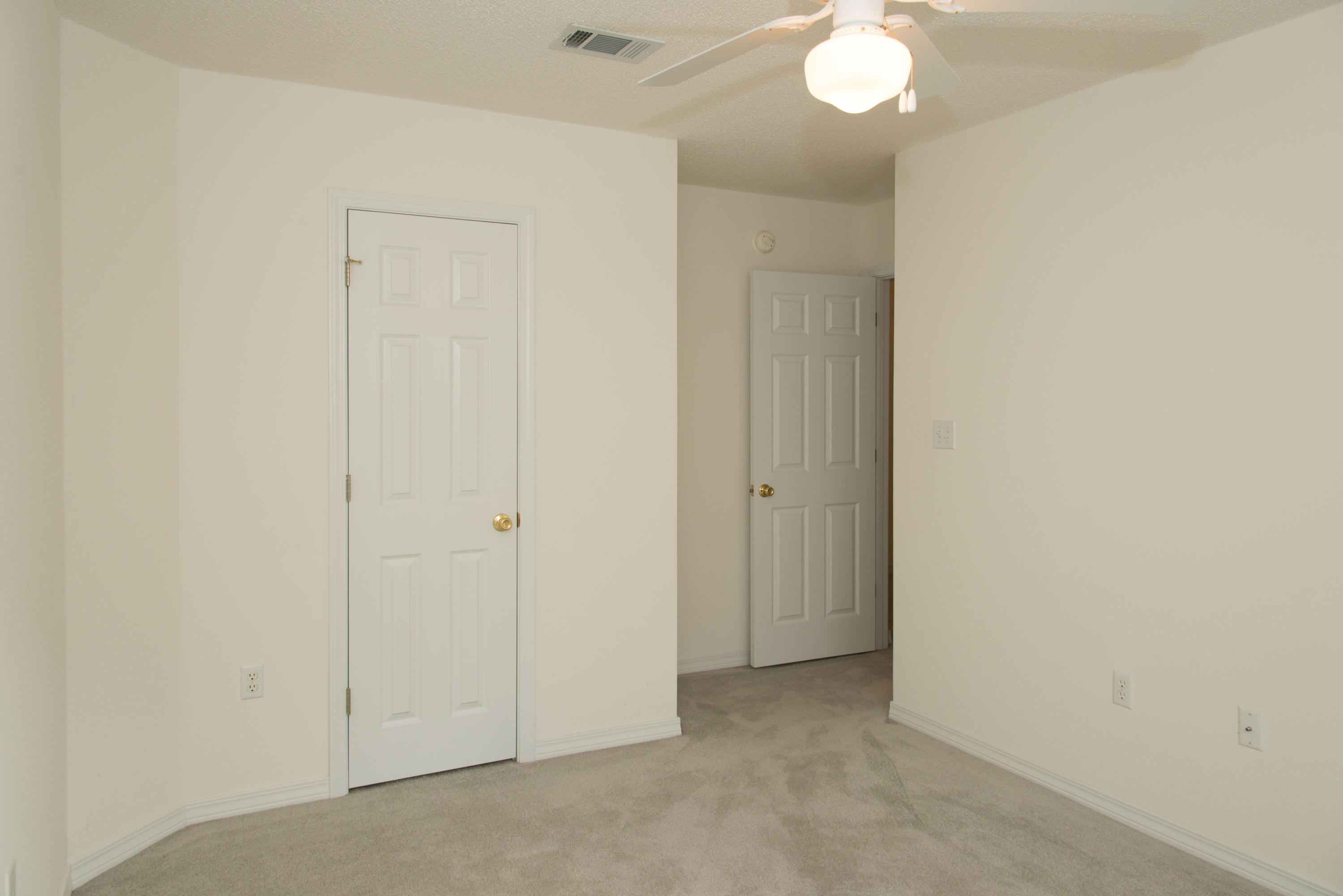 EMERALD VILLAGE S/D - Residential Lease