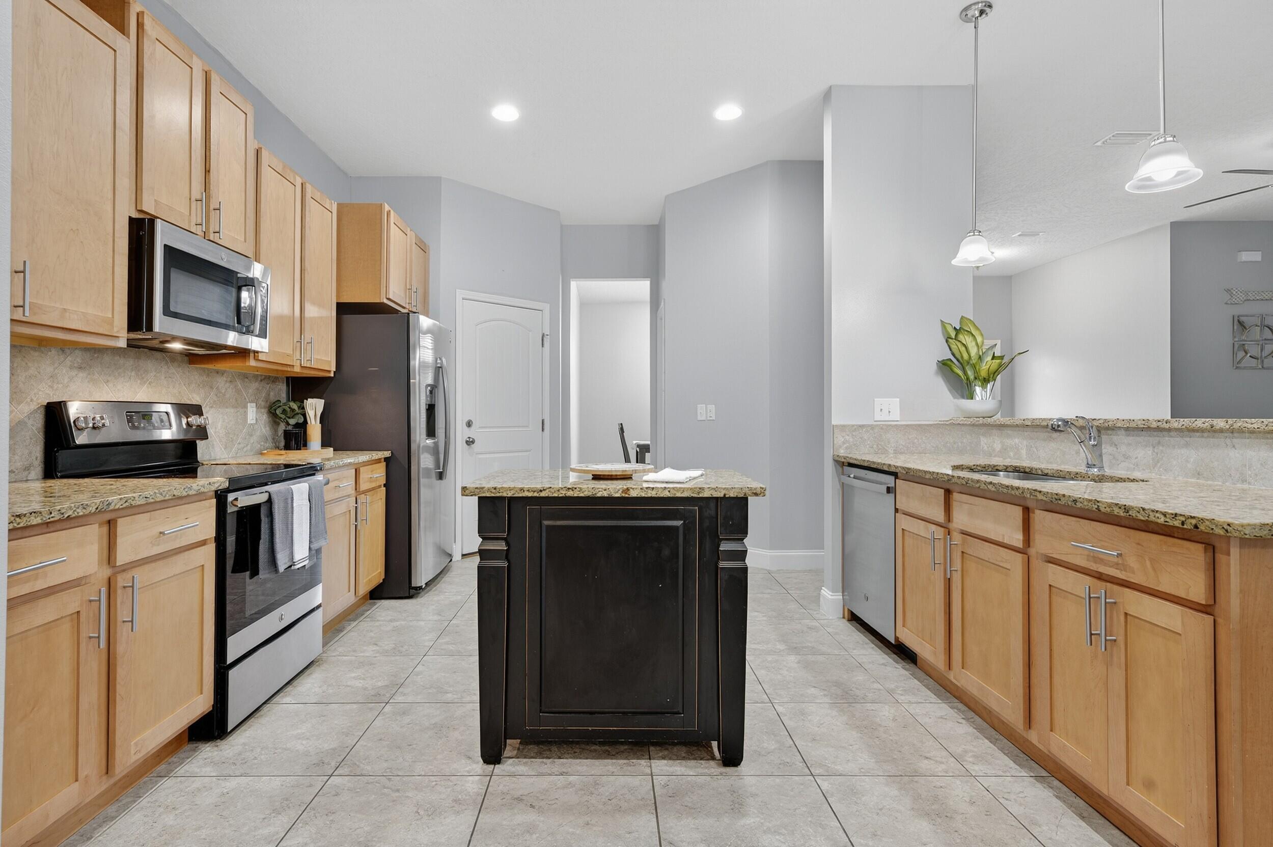 CHANAN ESTATES 1ST ADDN - Residential