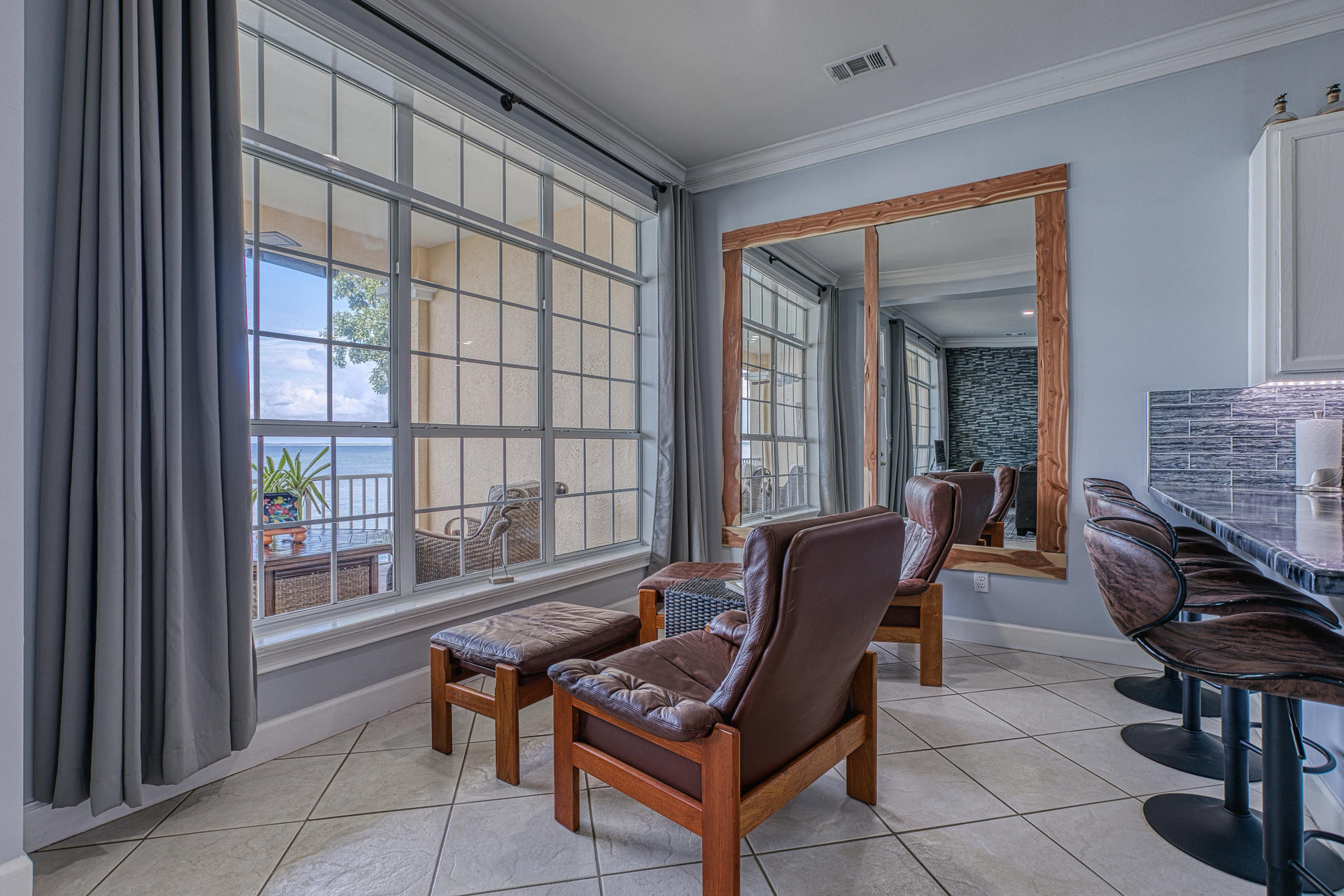 OAK HARBOUR CONDO - Residential
