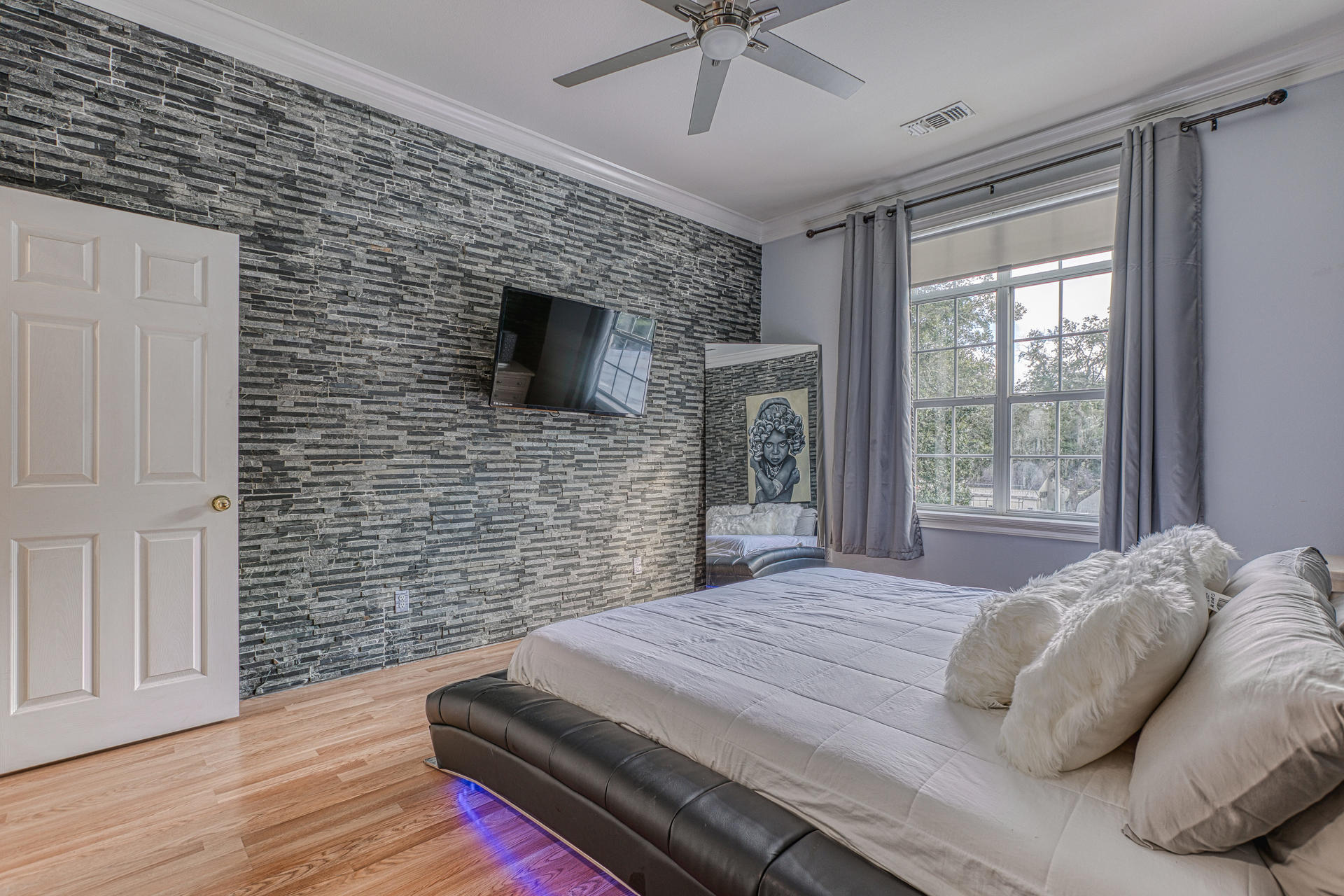OAK HARBOUR CONDO - Residential