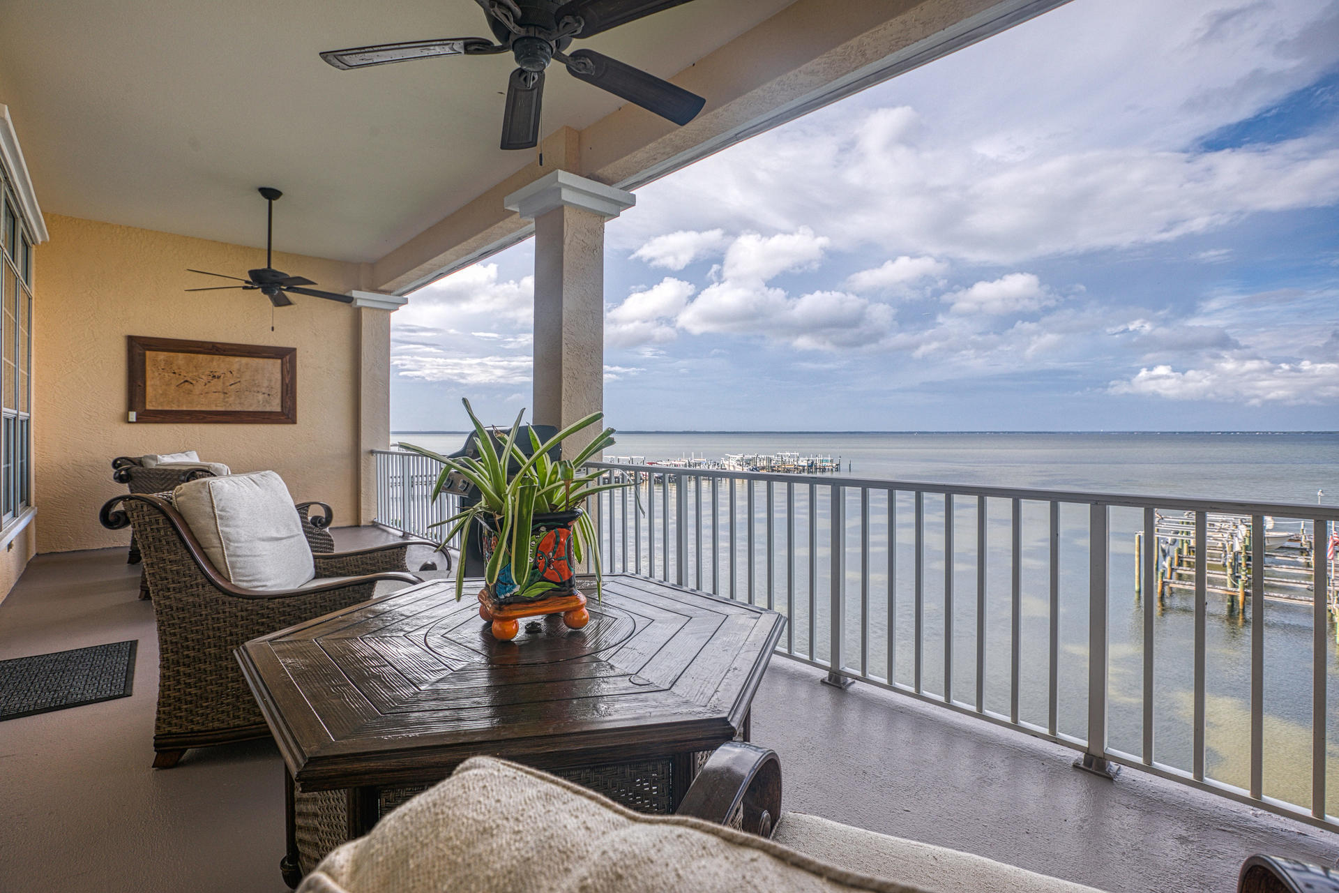 OAK HARBOUR CONDO - Residential