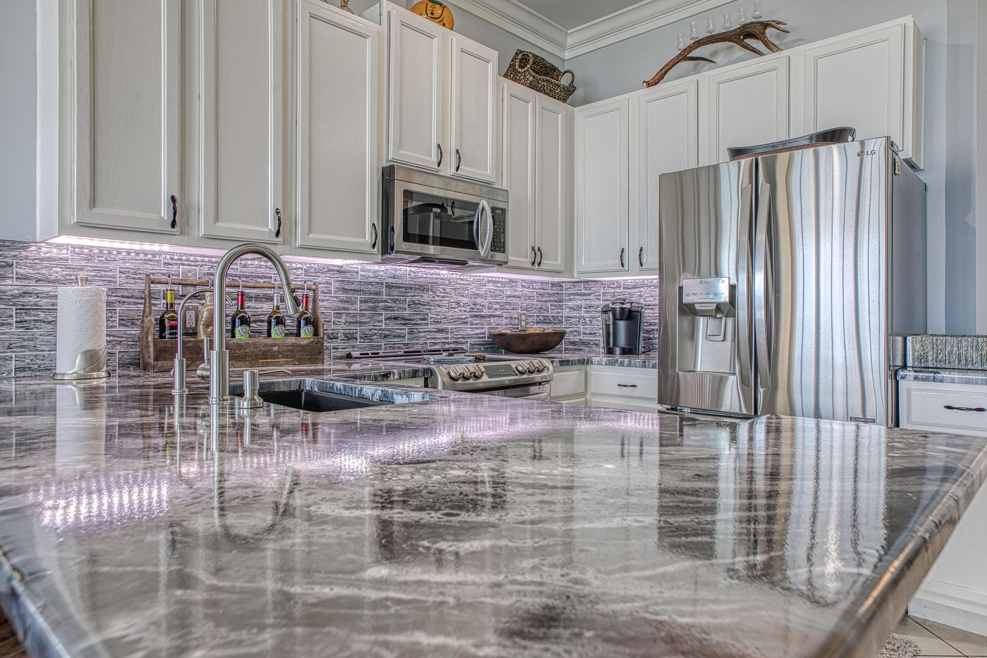 OAK HARBOUR CONDO - Residential