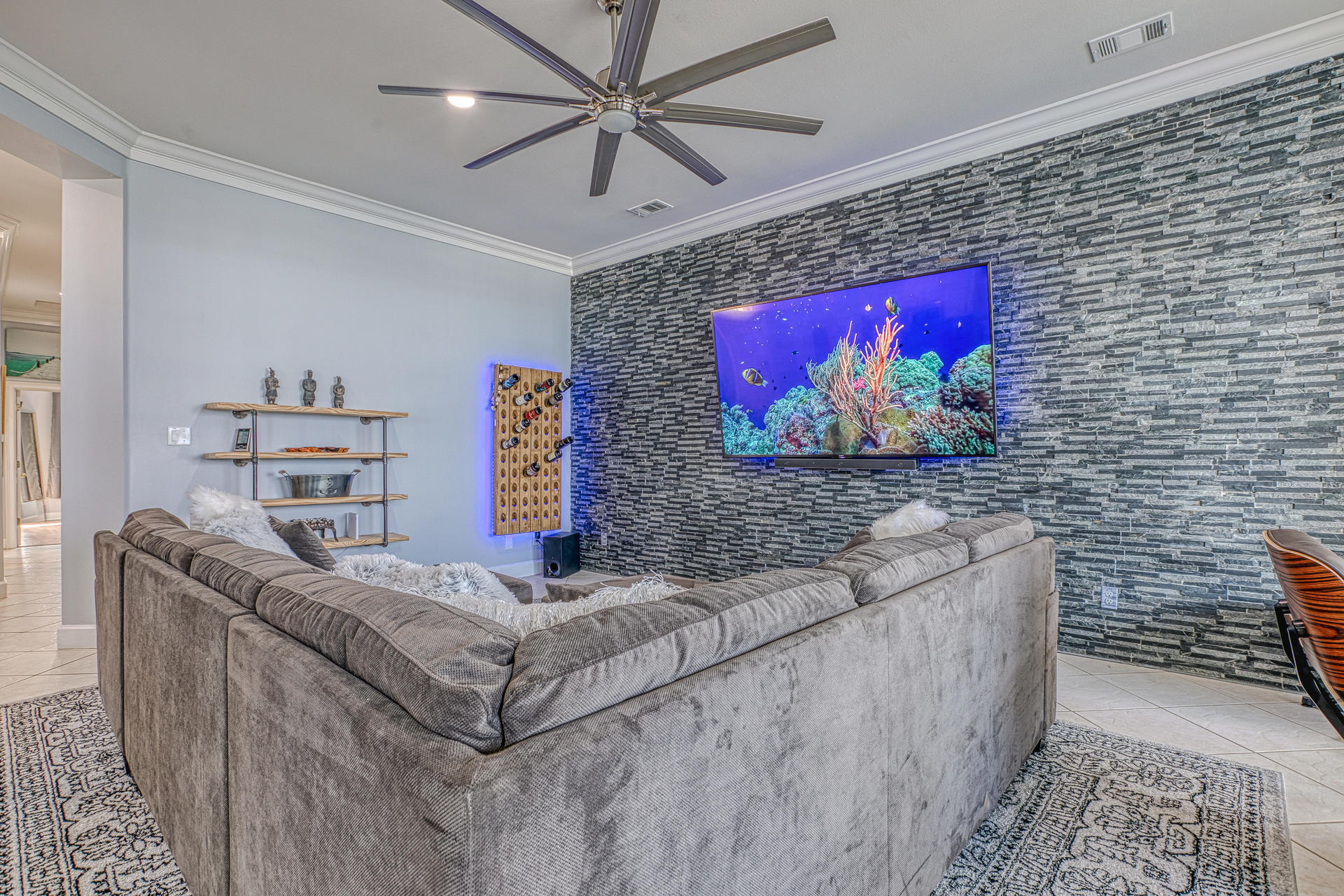 OAK HARBOUR CONDO - Residential