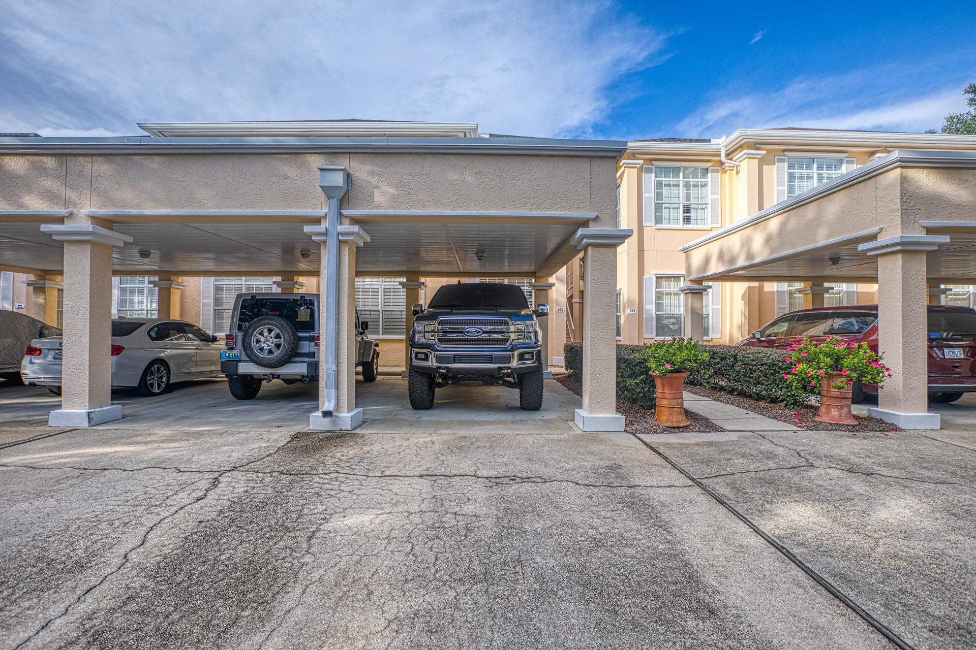 OAK HARBOUR CONDO - Residential