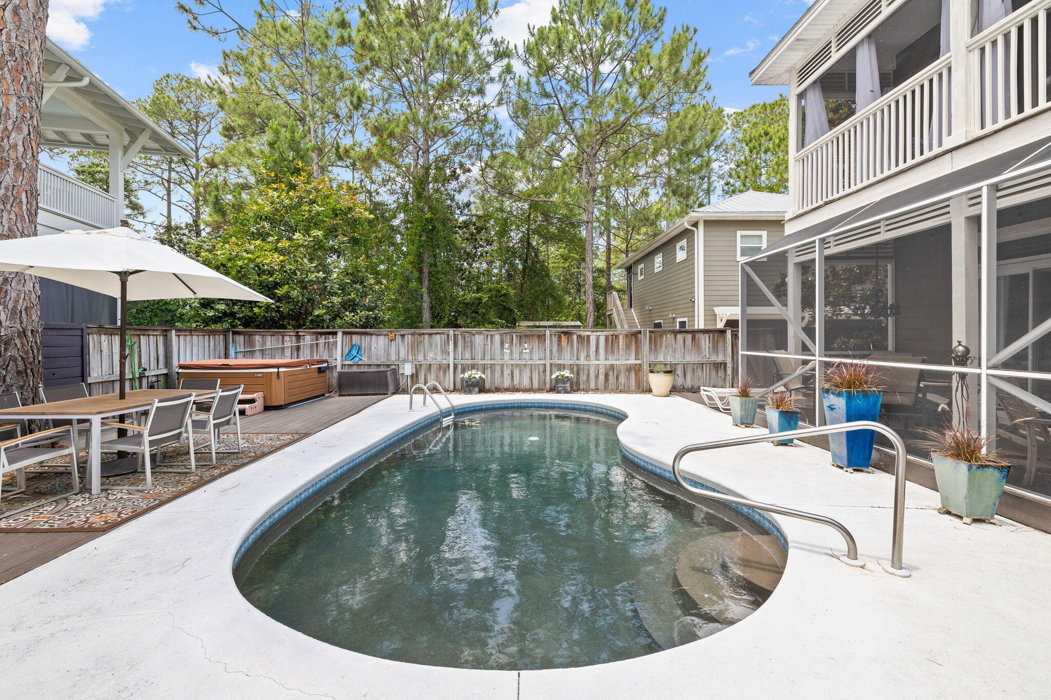 SUGARWOOD - Residential