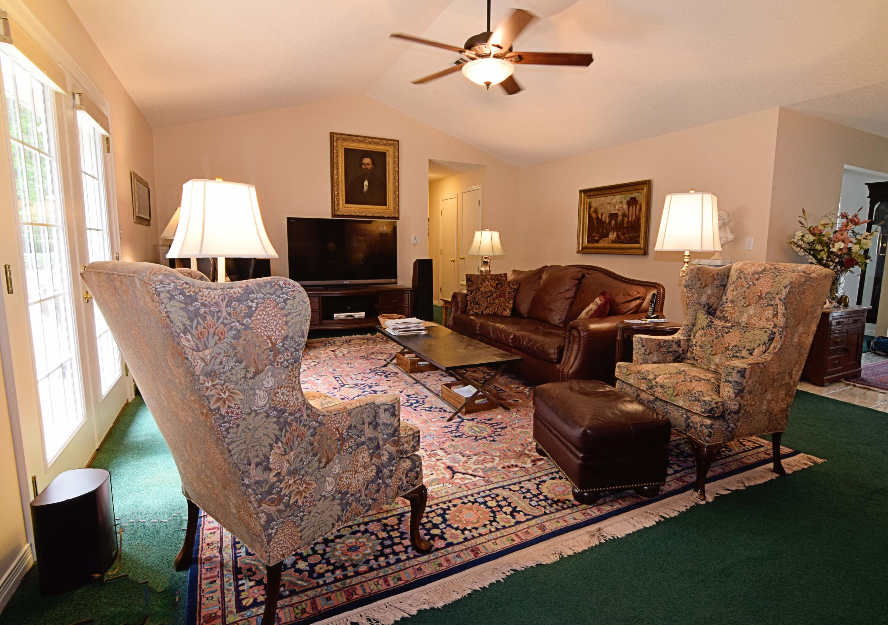 DANA POINTE - Residential