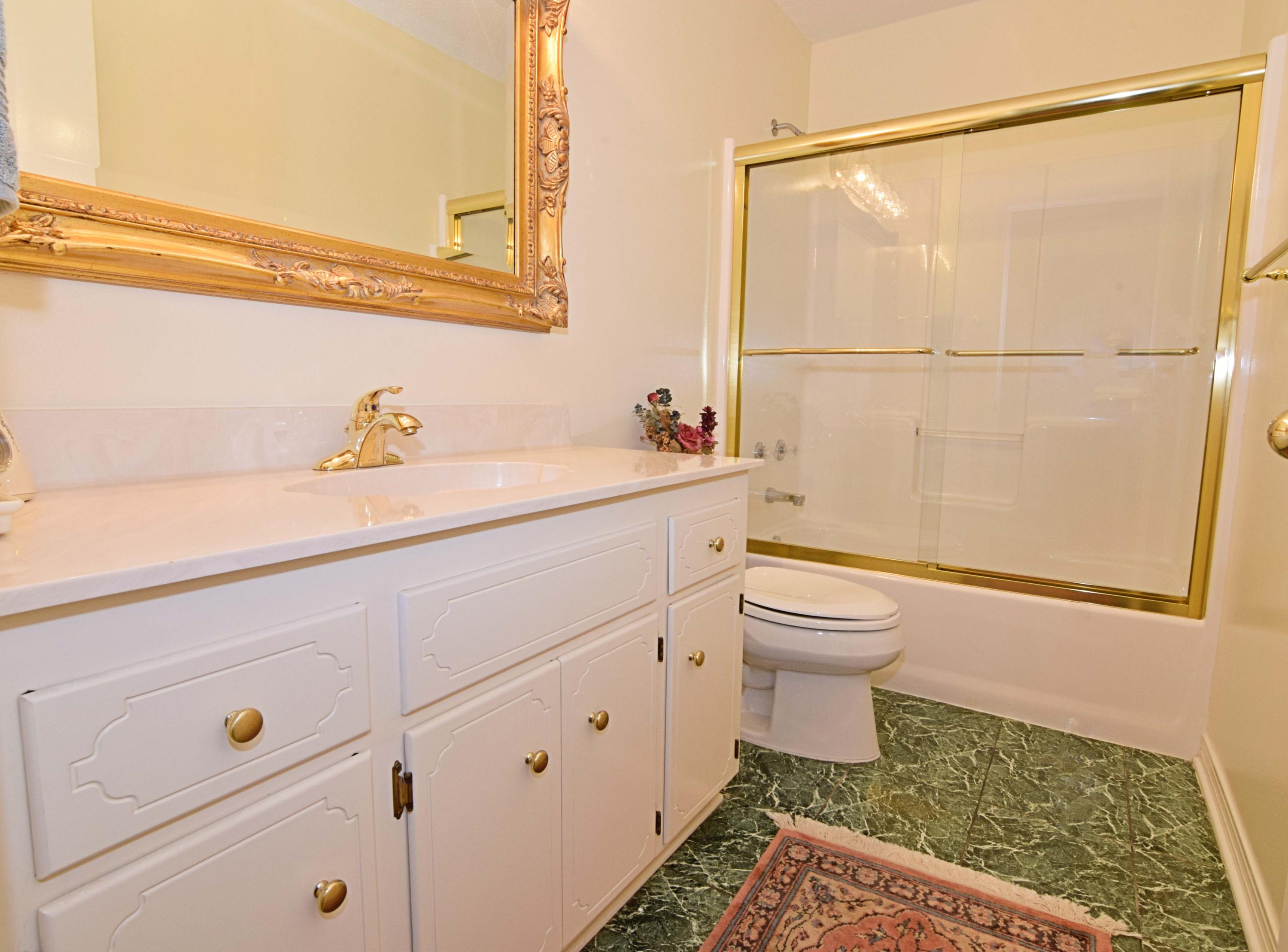 DANA POINTE - Residential