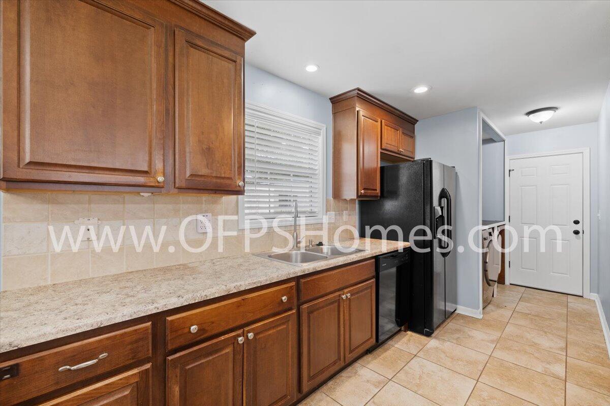 Pine Meadows Addition 2 - Residential Lease