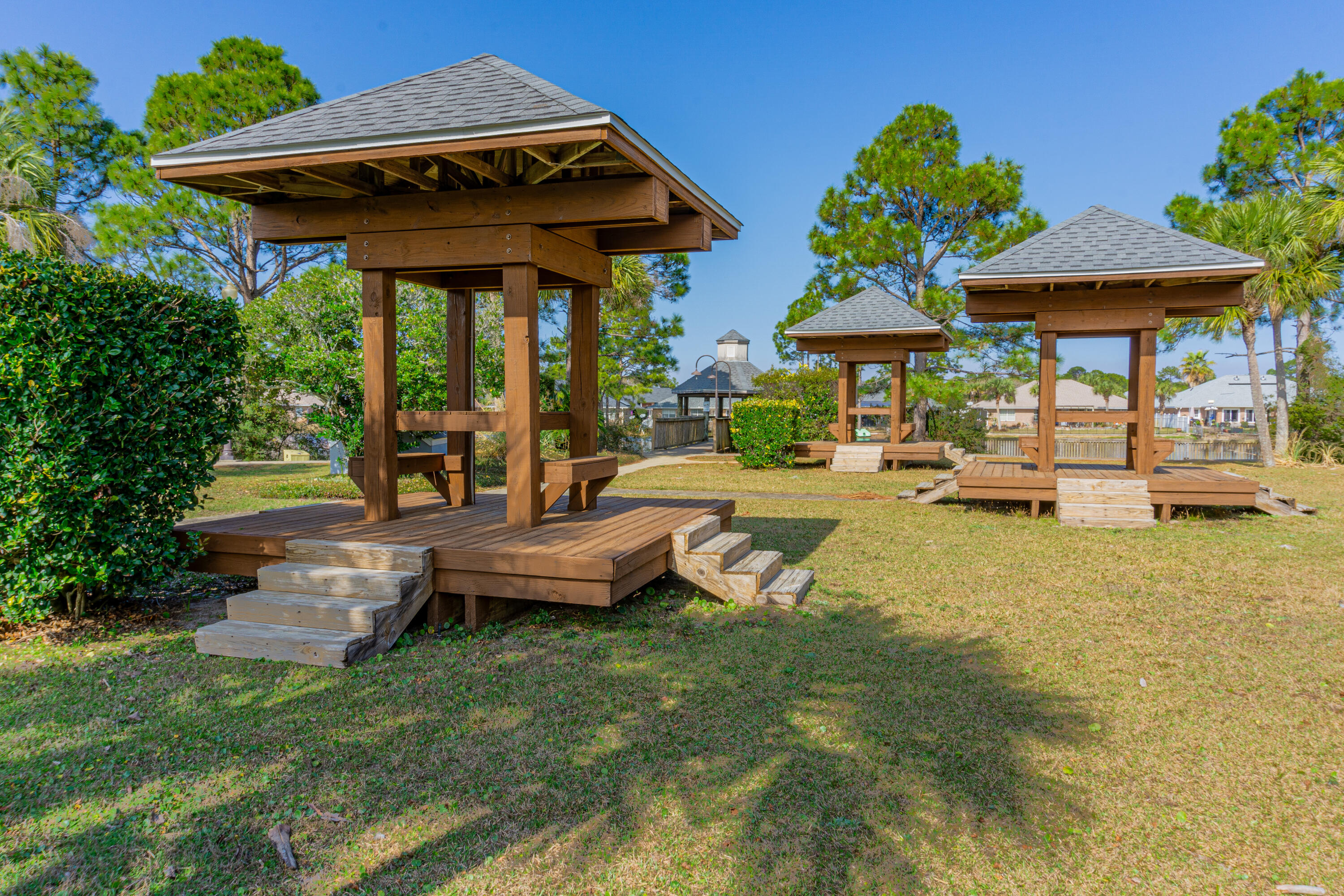 PARKER'S LANDING - Residential