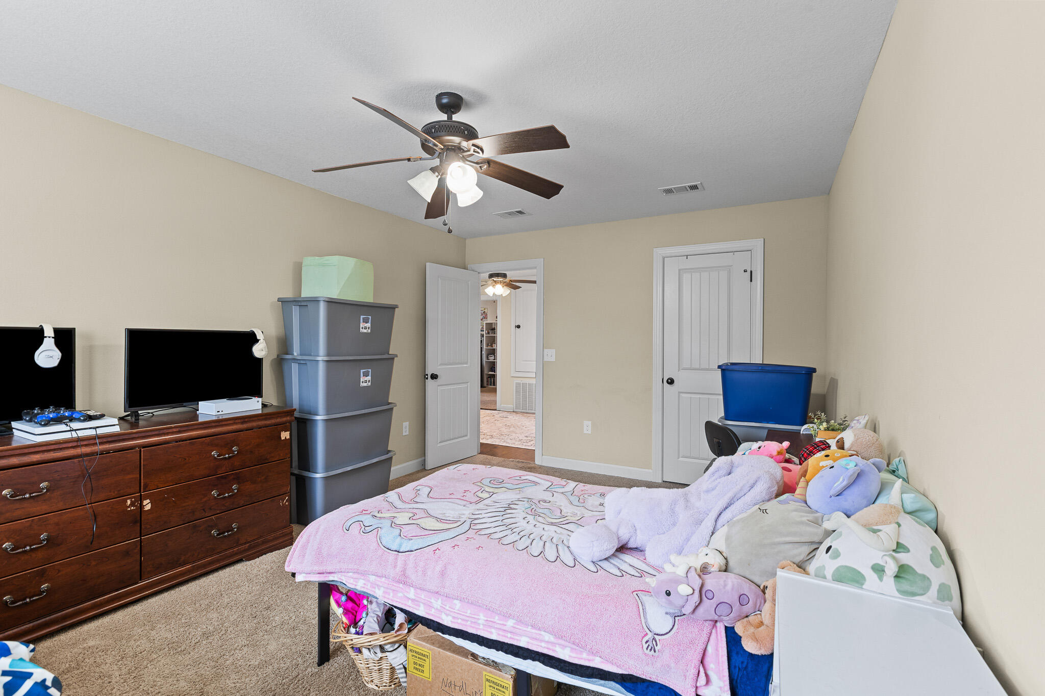 NONESUCH WAY - Residential