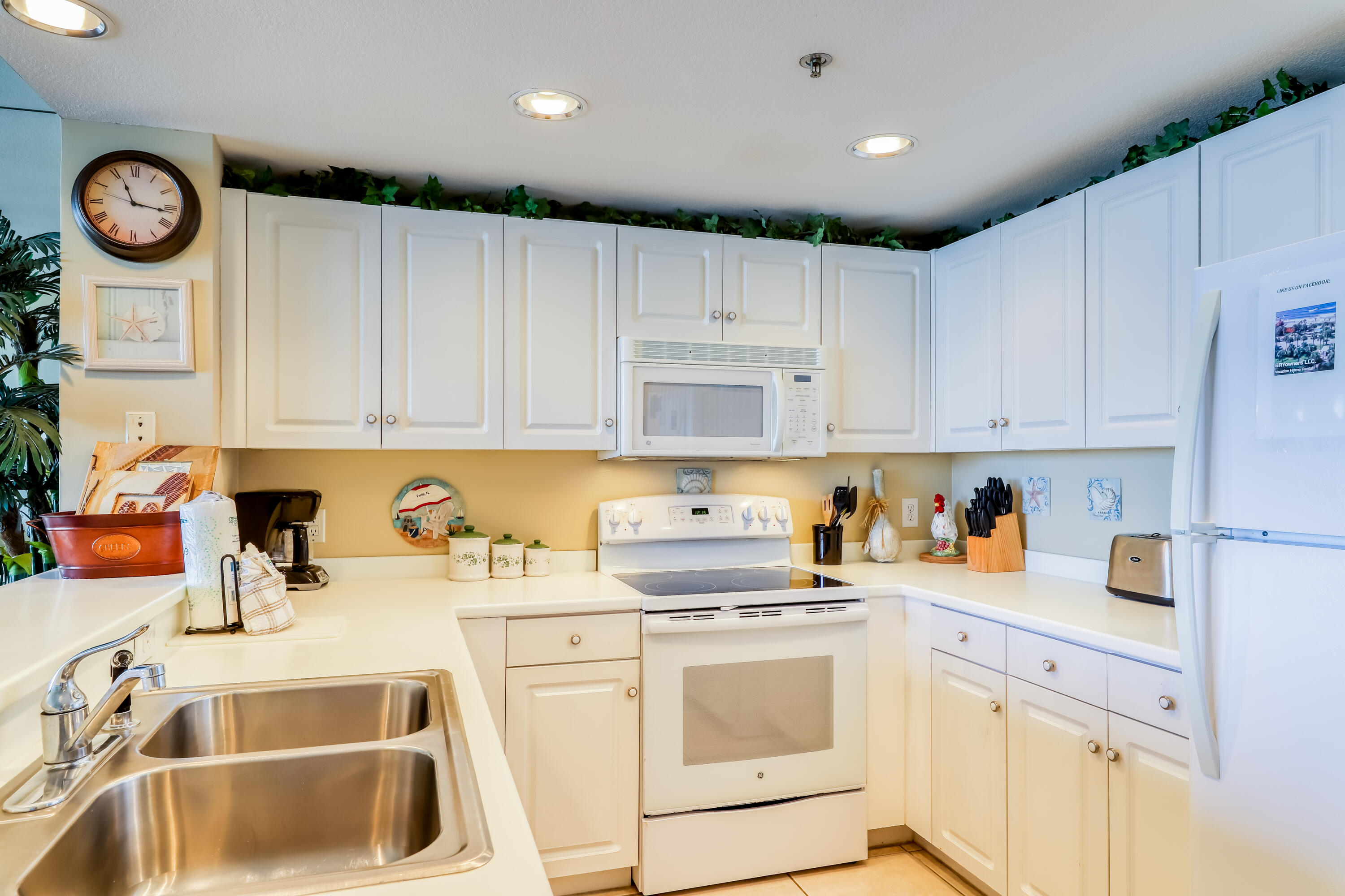 STERLING SHORES - Residential