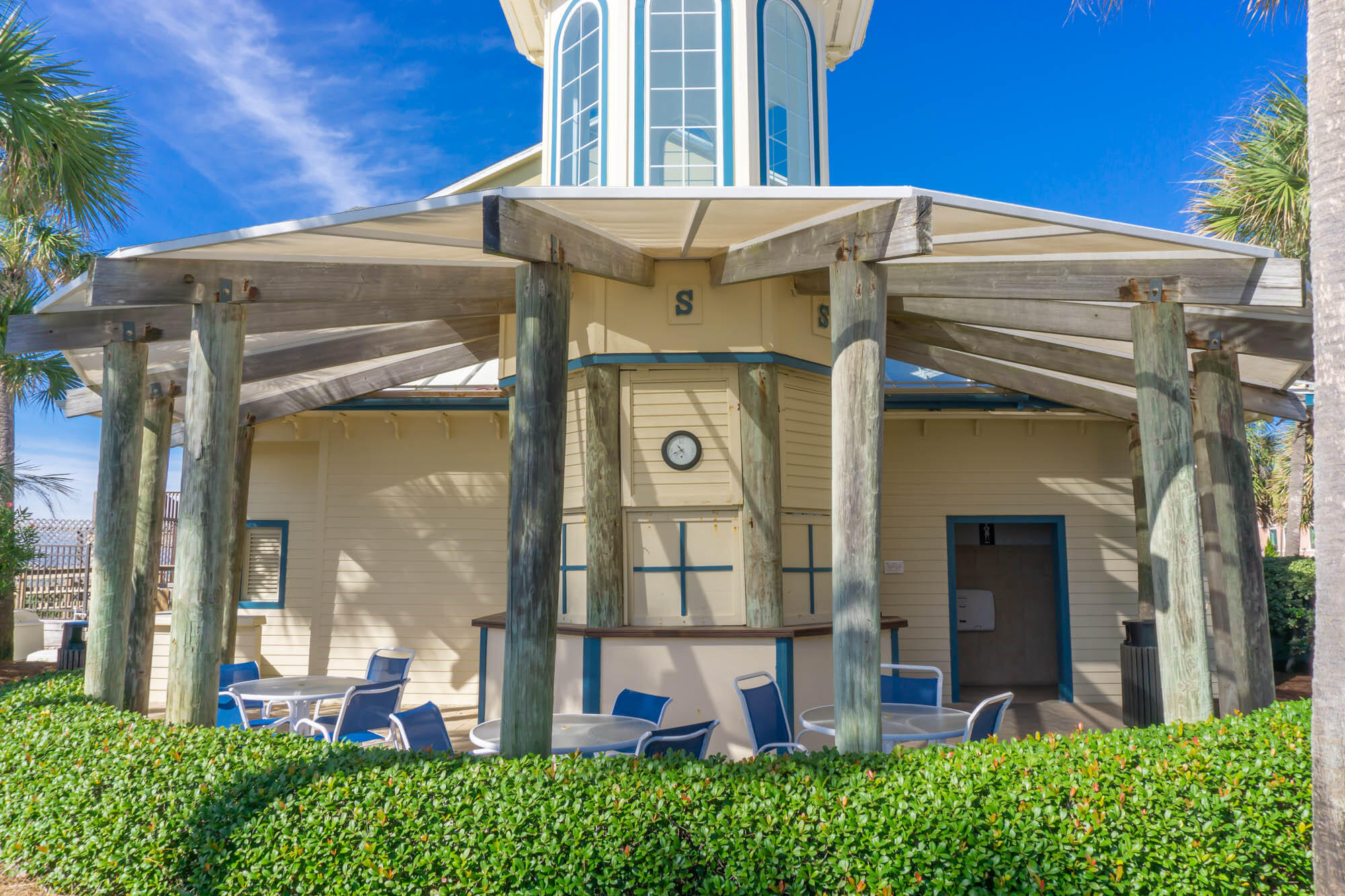 STERLING SHORES - Residential