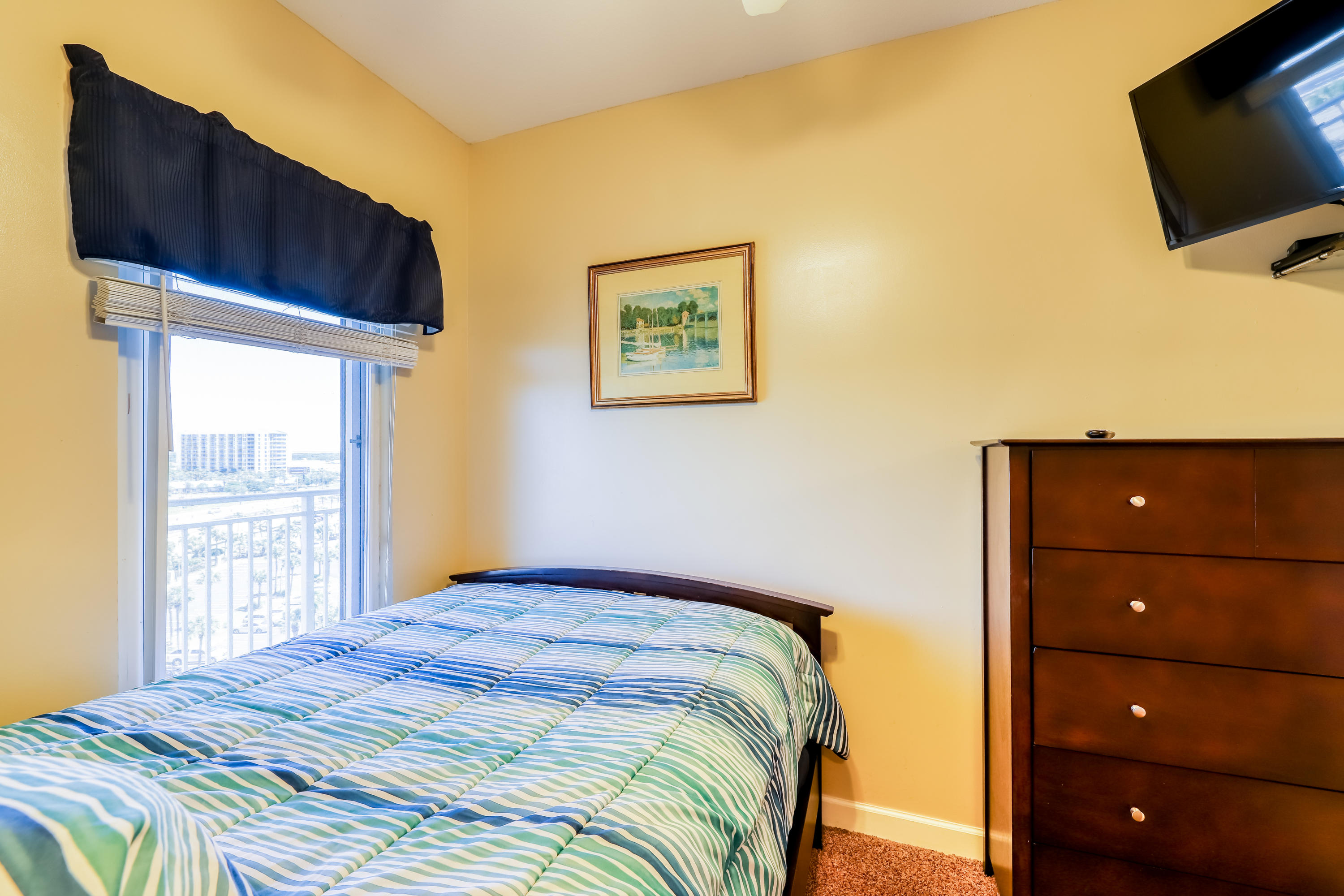 STERLING SHORES - Residential