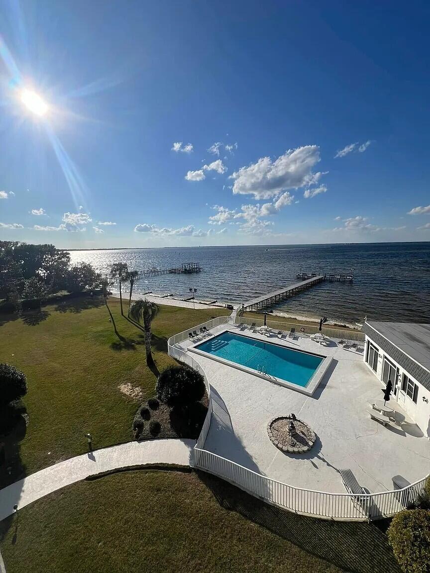 VALENCIA CONDO - Residential Lease