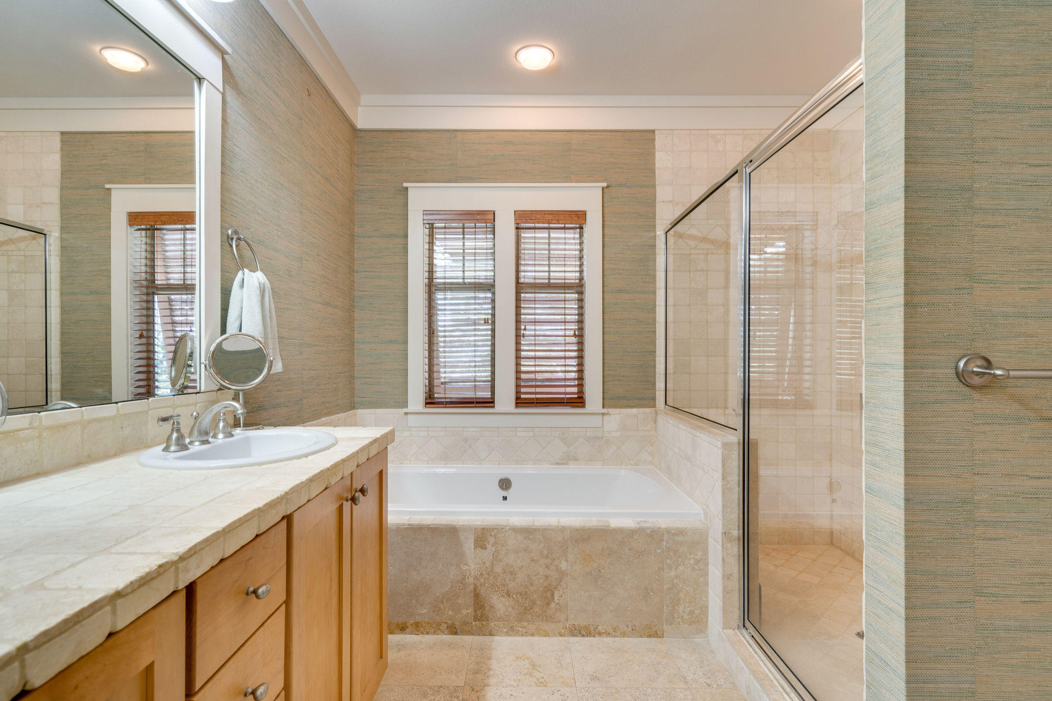 MAGNOLIA BAY - Residential