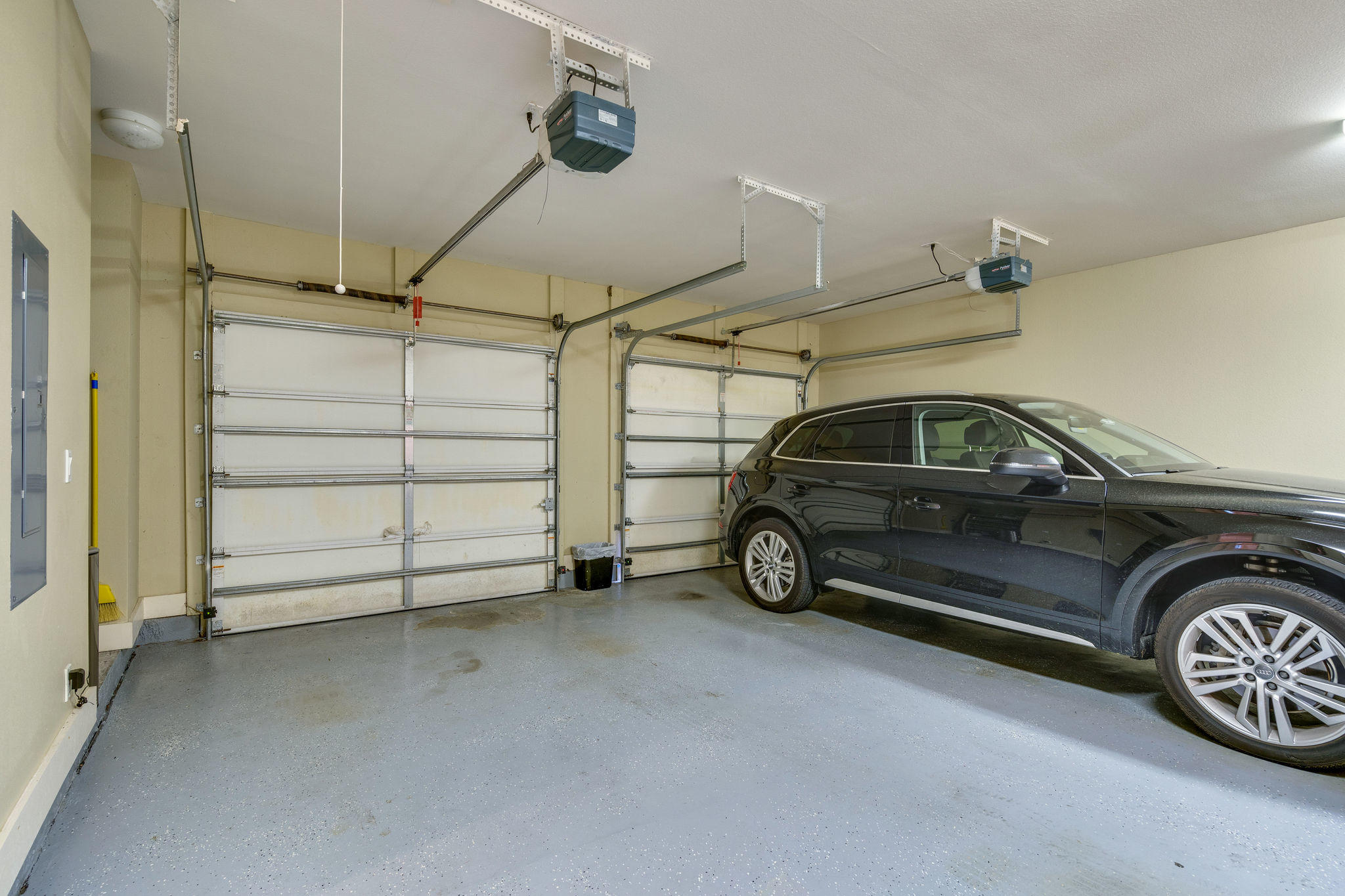 MAGNOLIA BAY - Residential